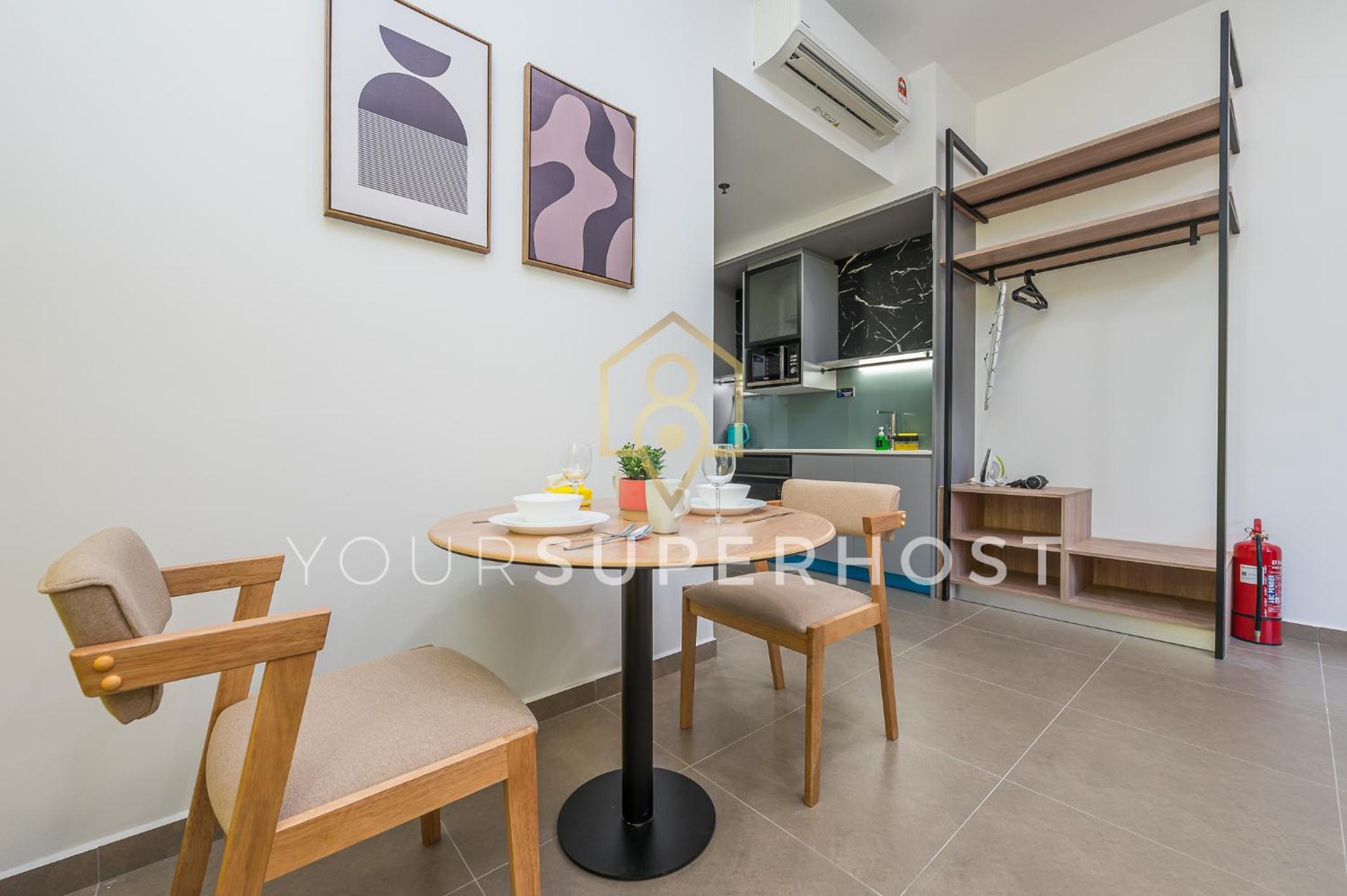Executive Suite - Photo 5