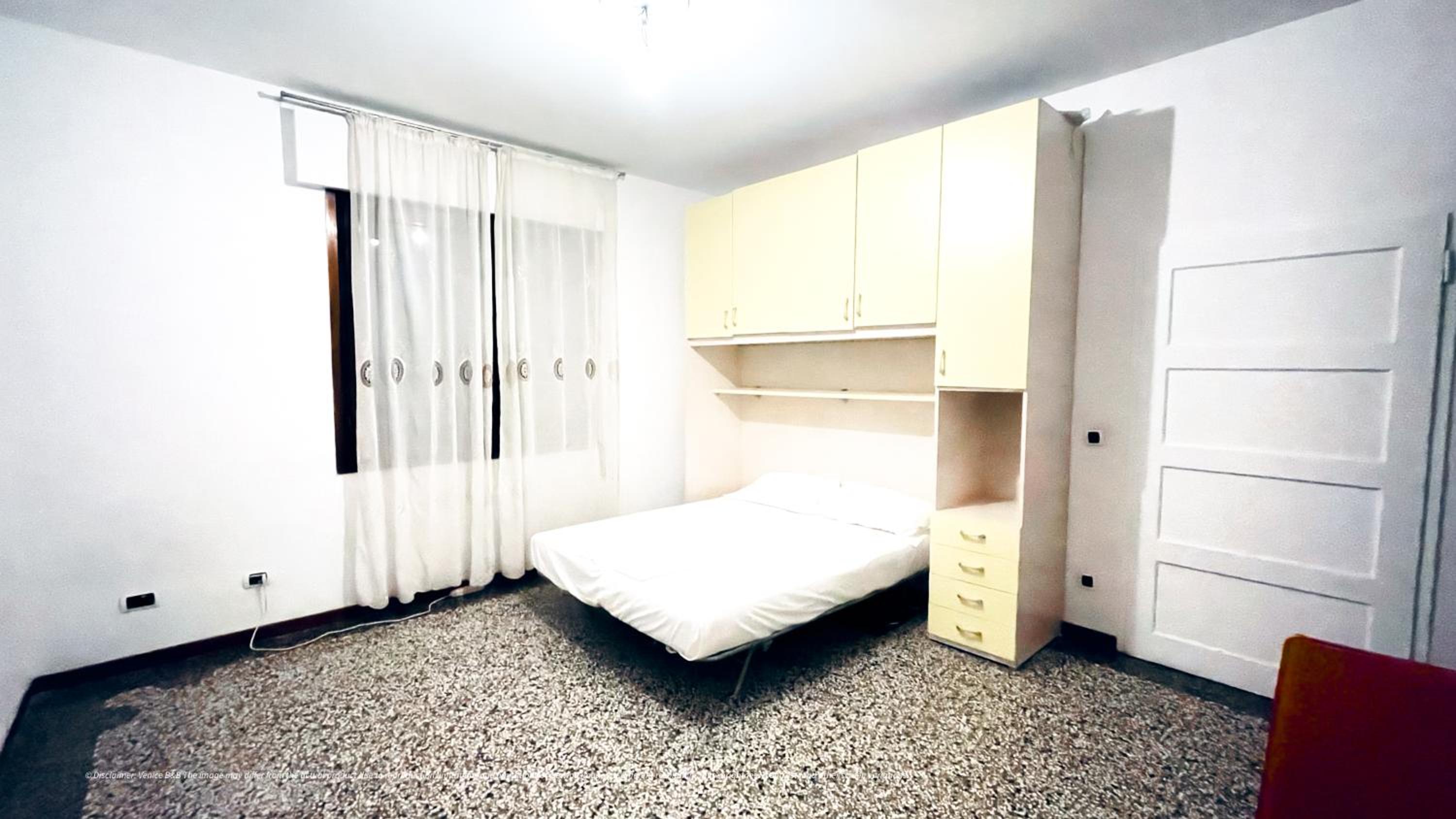 Double Room with Shared Bathroom