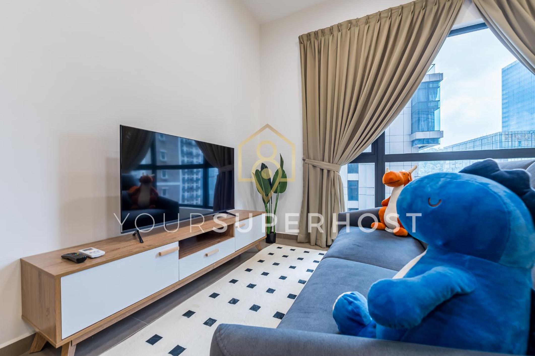 Executive Suite - Photo 15