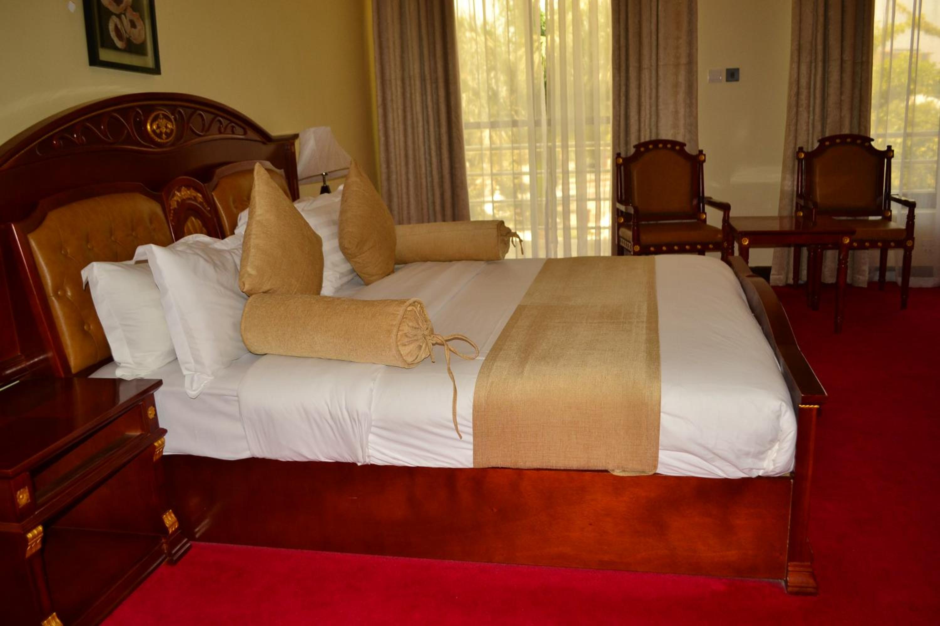 deluxe single room