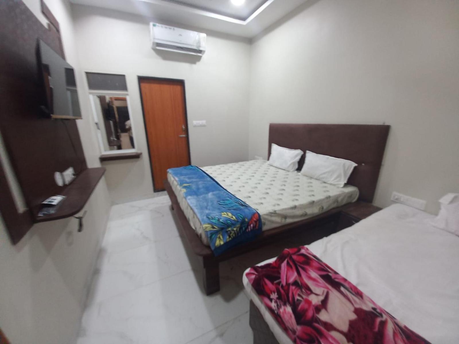 Comfort Triple Room With Shower photo 1
