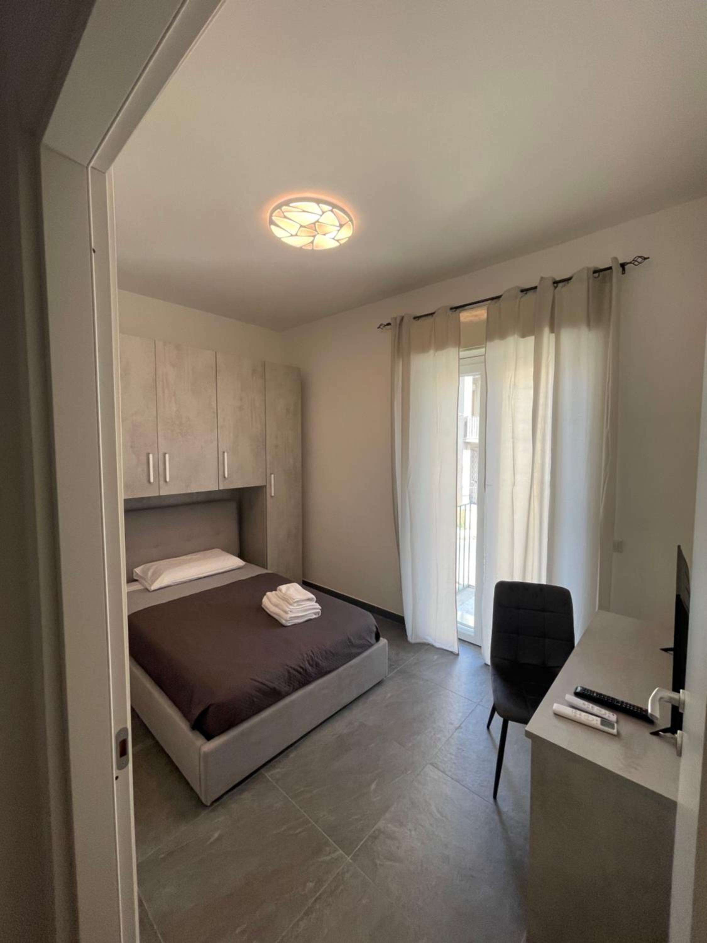 Single Room With Private External Bathroom photo 3