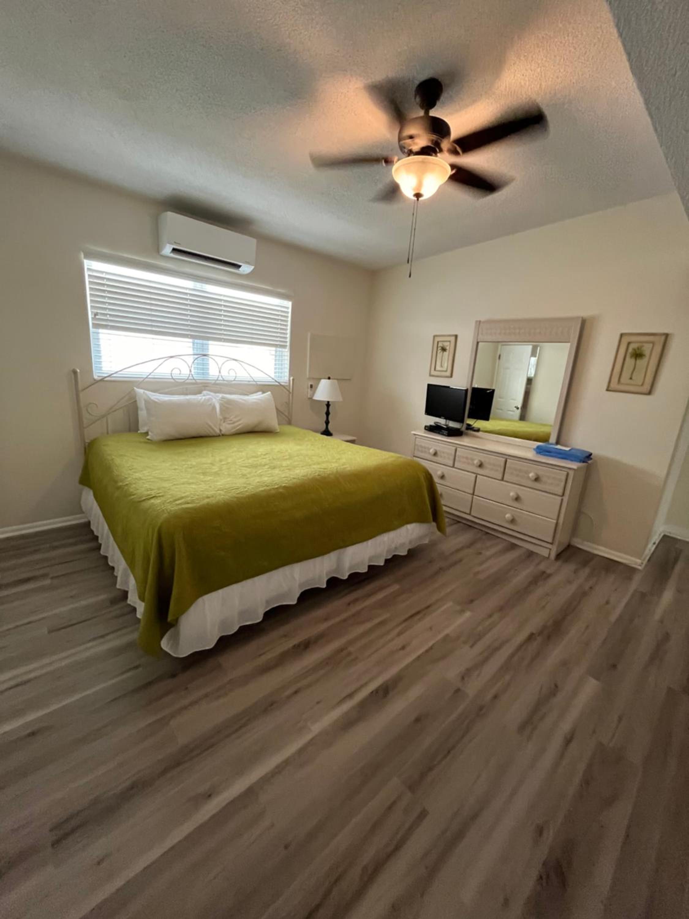 Deluxe Apartment photo 2
