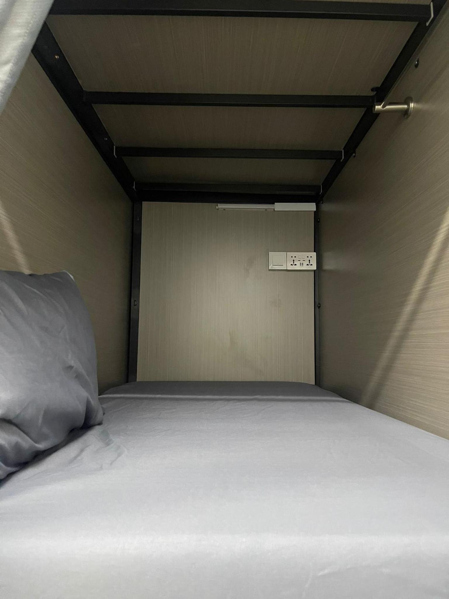 Single Bed in Dormitory Room photo 3