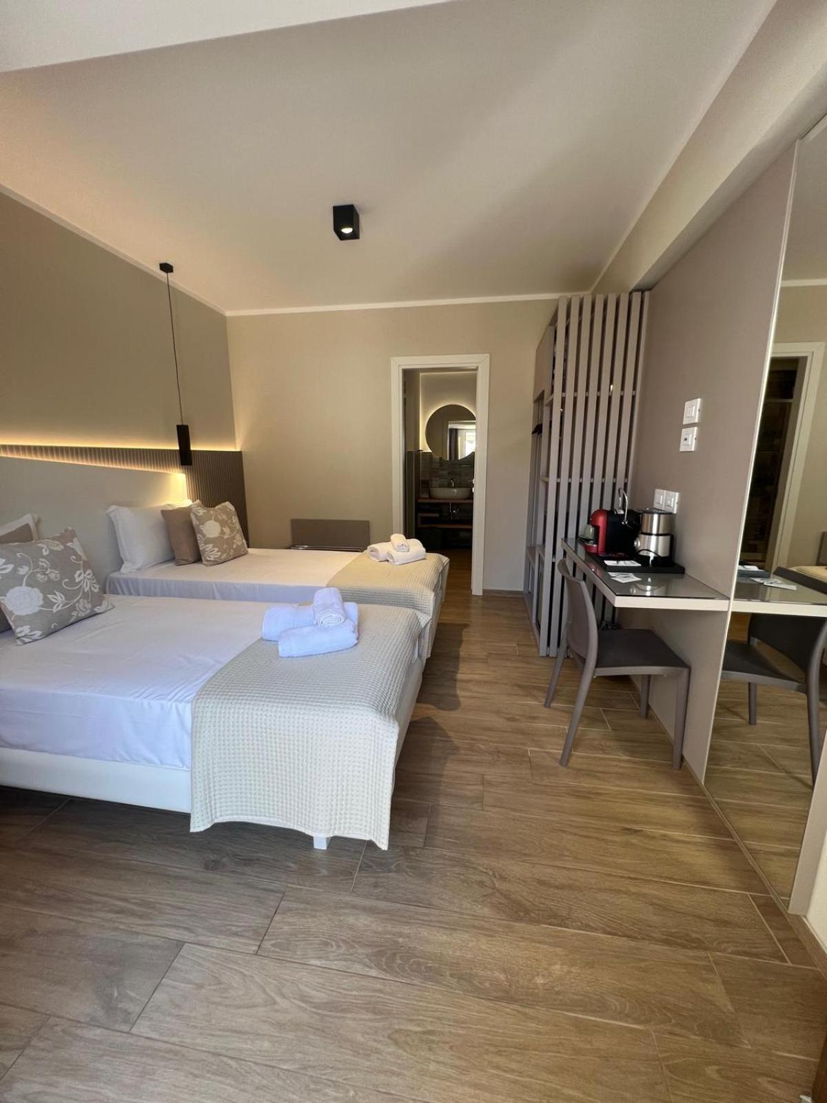Double or Twin Room photo 1