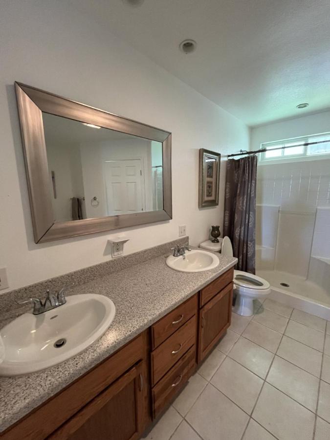 Two-Bedroom House photo 2