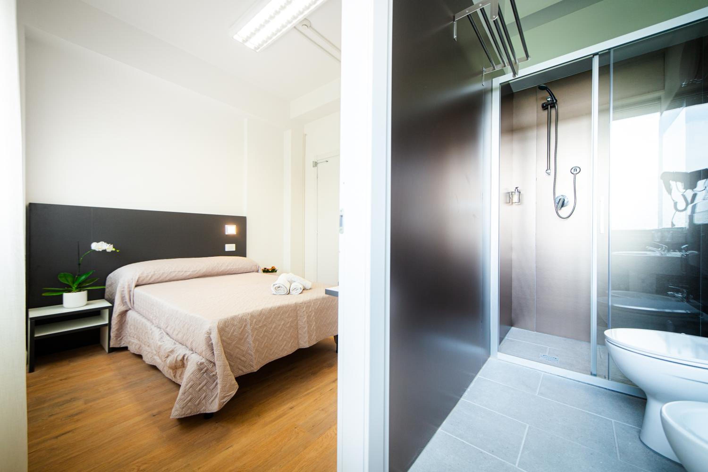 Single Room photo 3