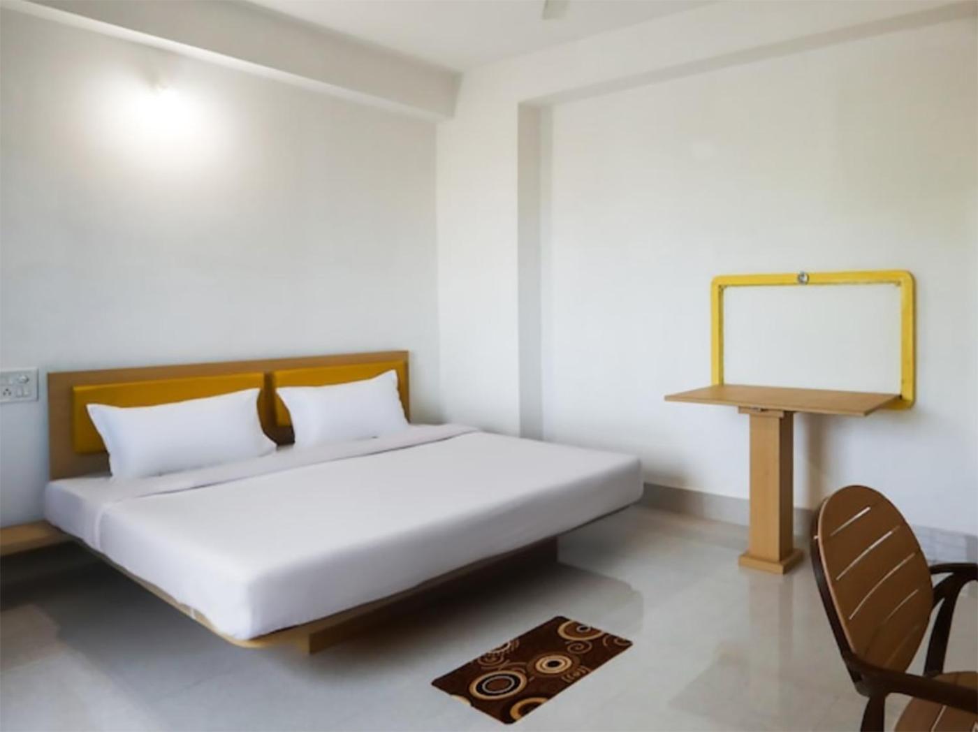 Deluxe Double Room photo 2