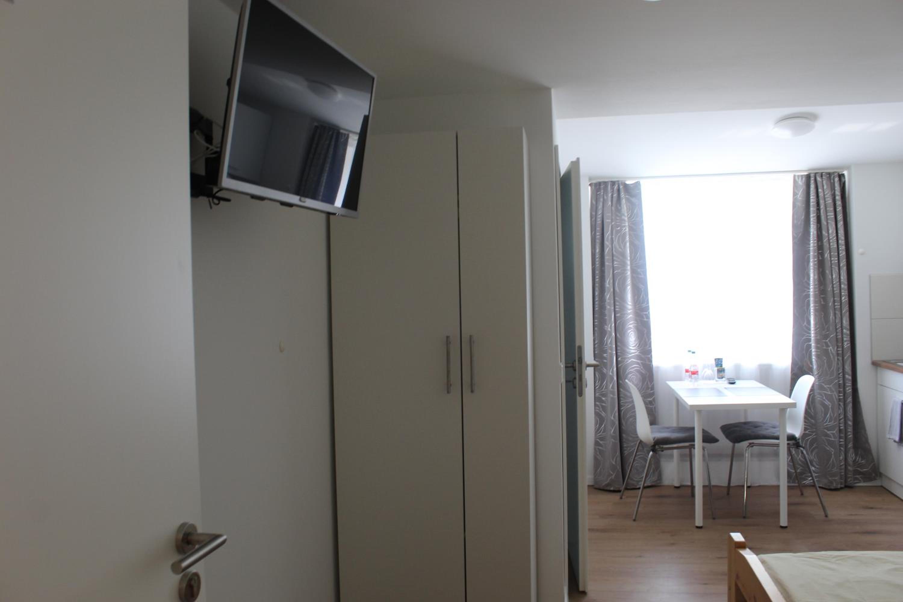 Apartment - Photo 4
