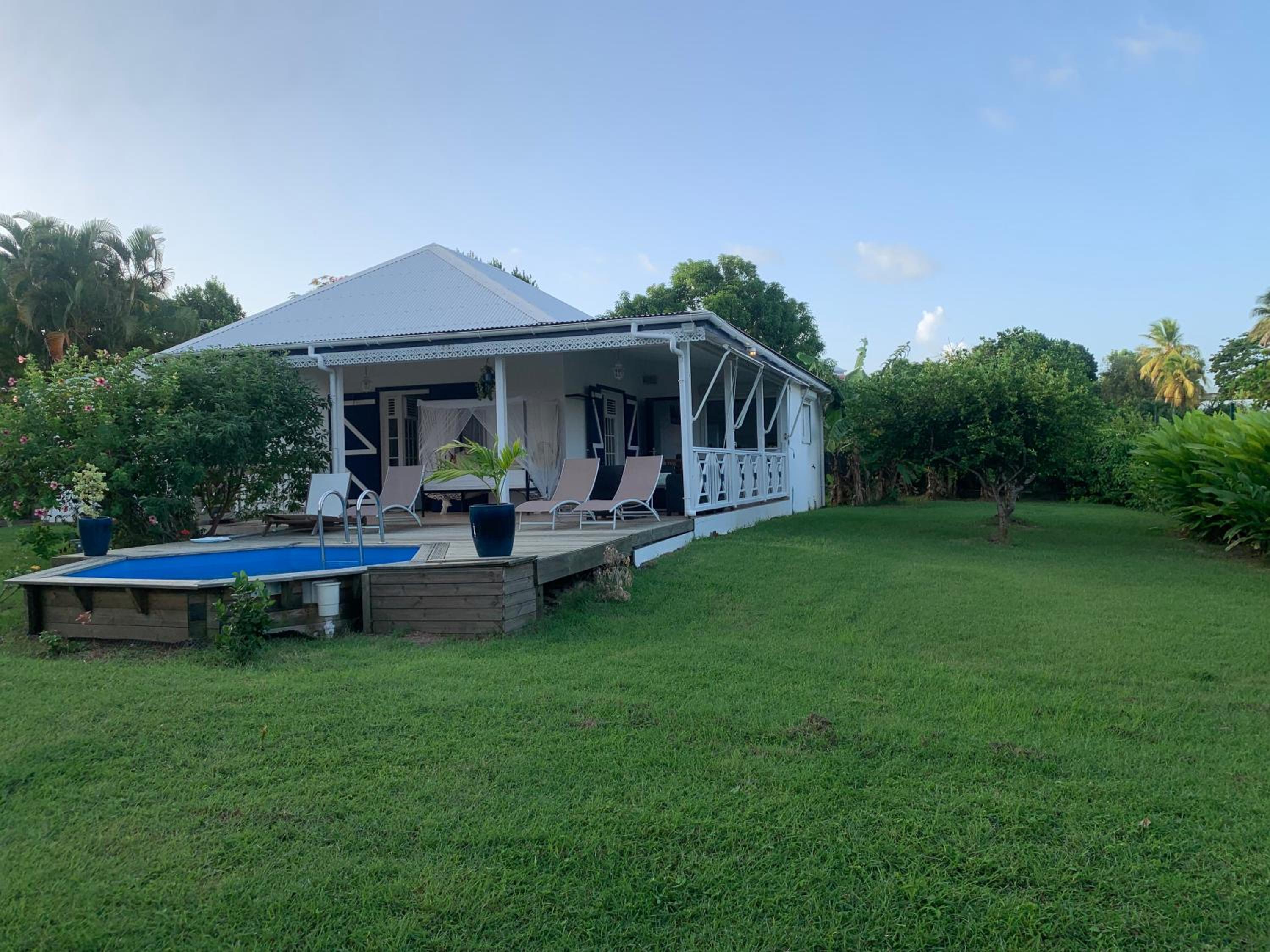 Three-Bedroom Villa photo 1
