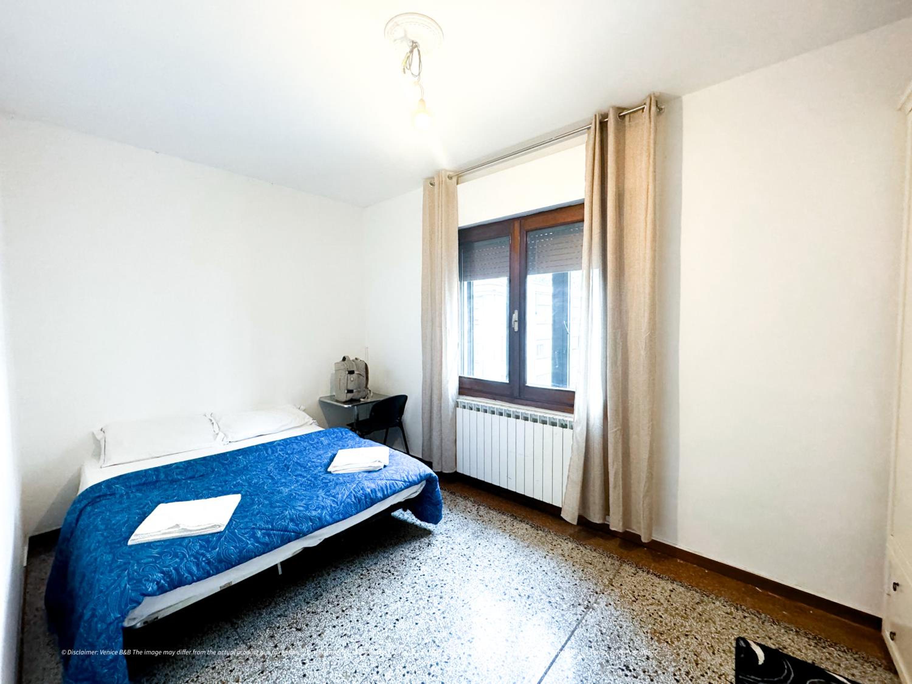 Double Room with Shared Bathroom