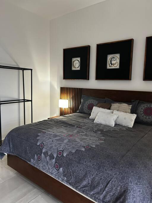 Four-Bedroom House photo 1