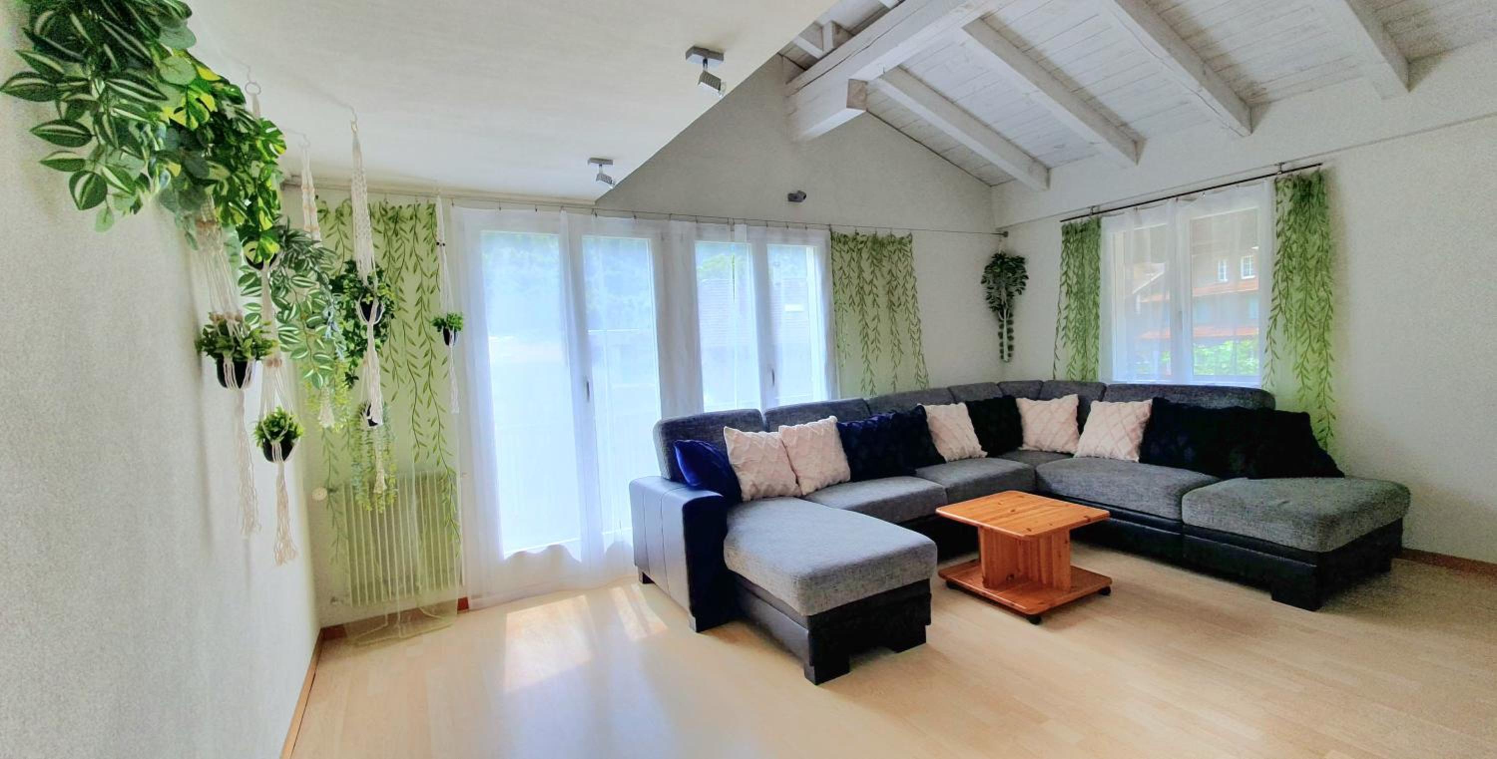 One-Bedroom Apartment with Balcony photo 2