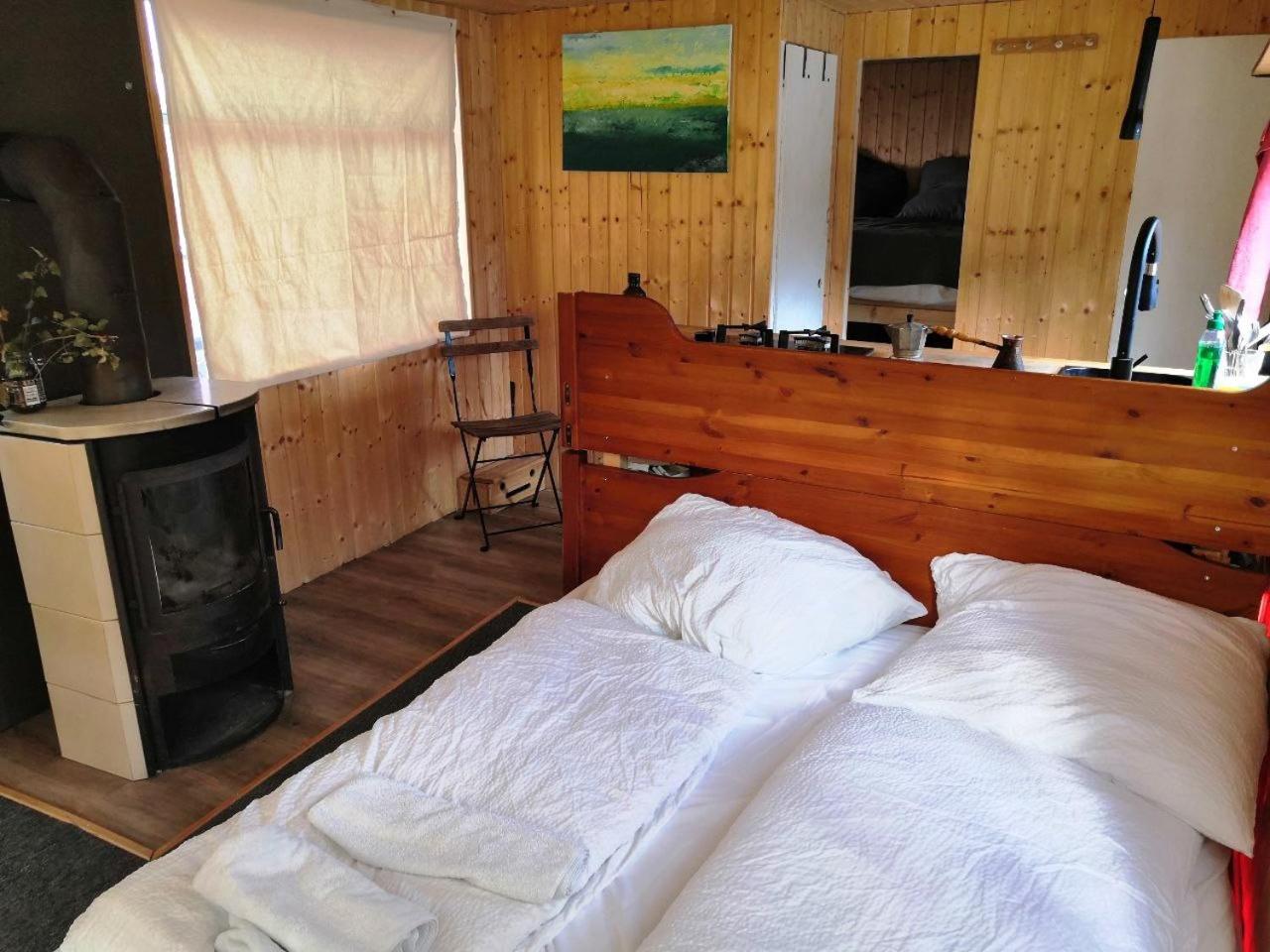 Mobile Home photo 1