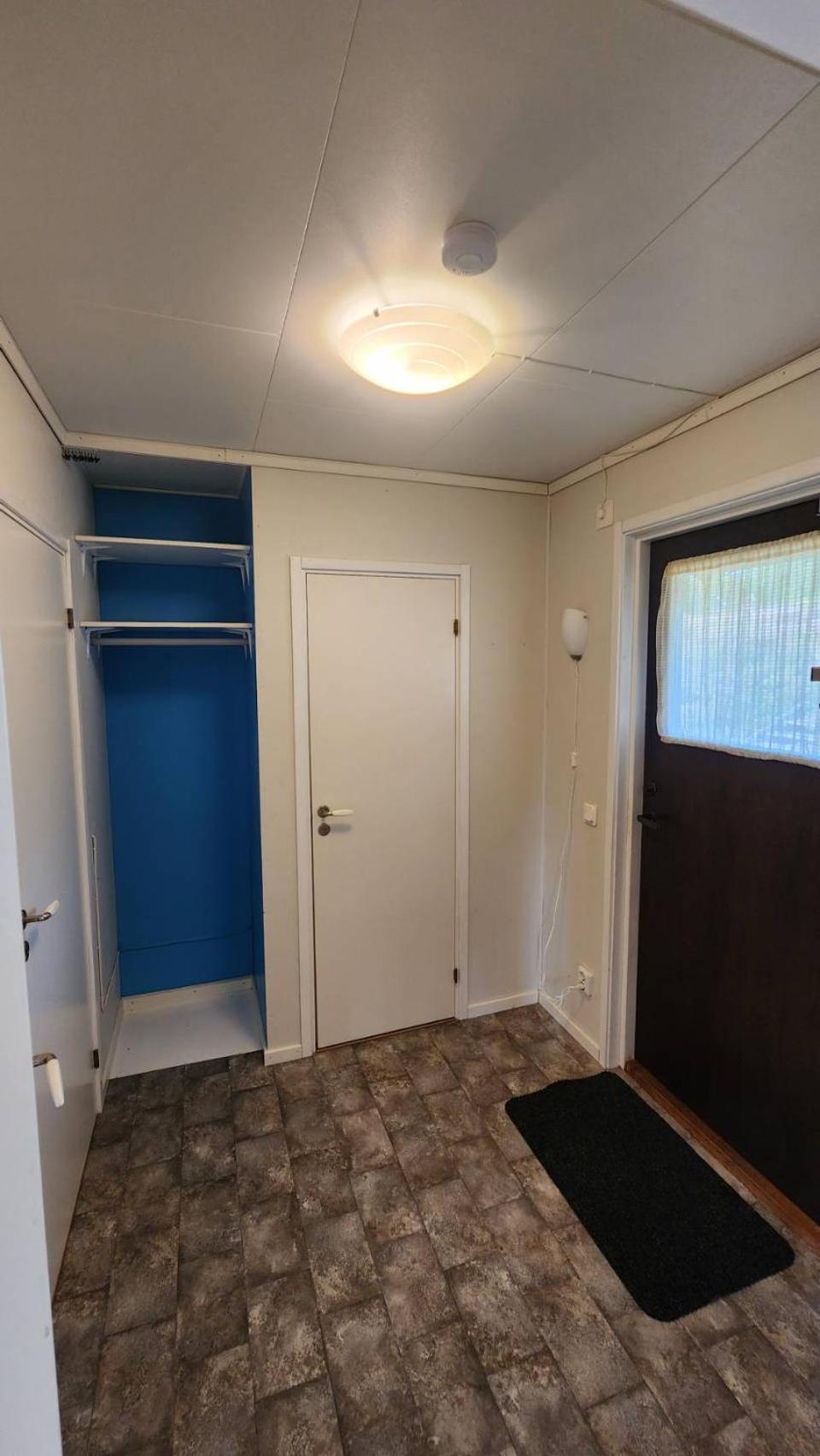 One-Bedroom House photo 2