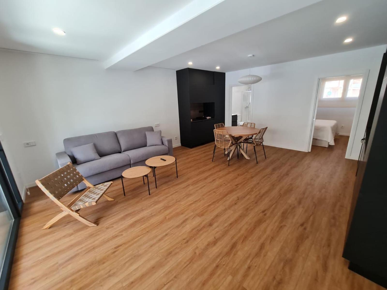 One-Bedroom Apartment photo 3