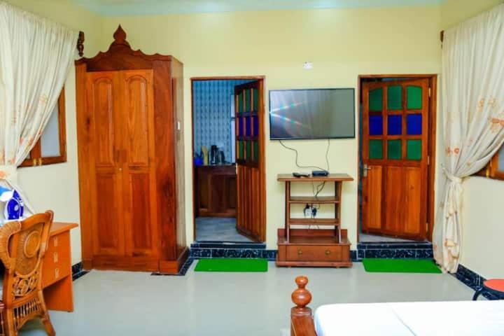 One-Bedroom Apartment photo 3