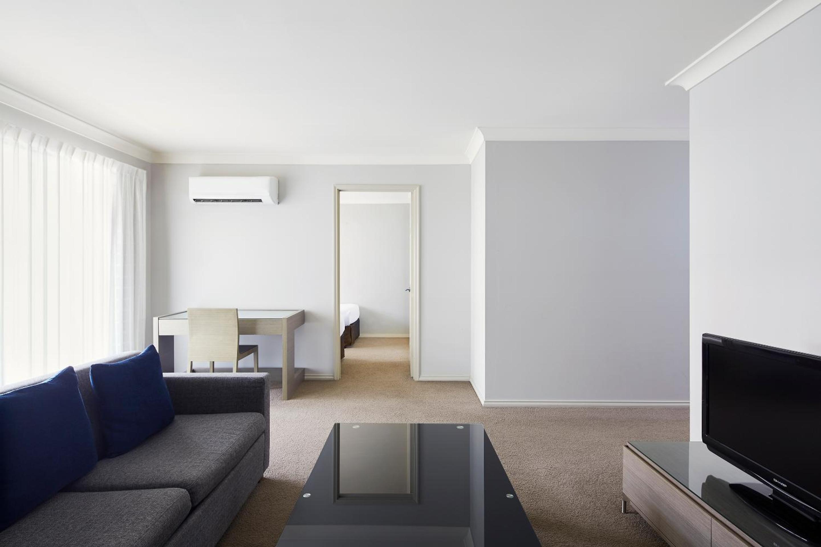 One-Bedroom Deluxe Apartment - Photo 1