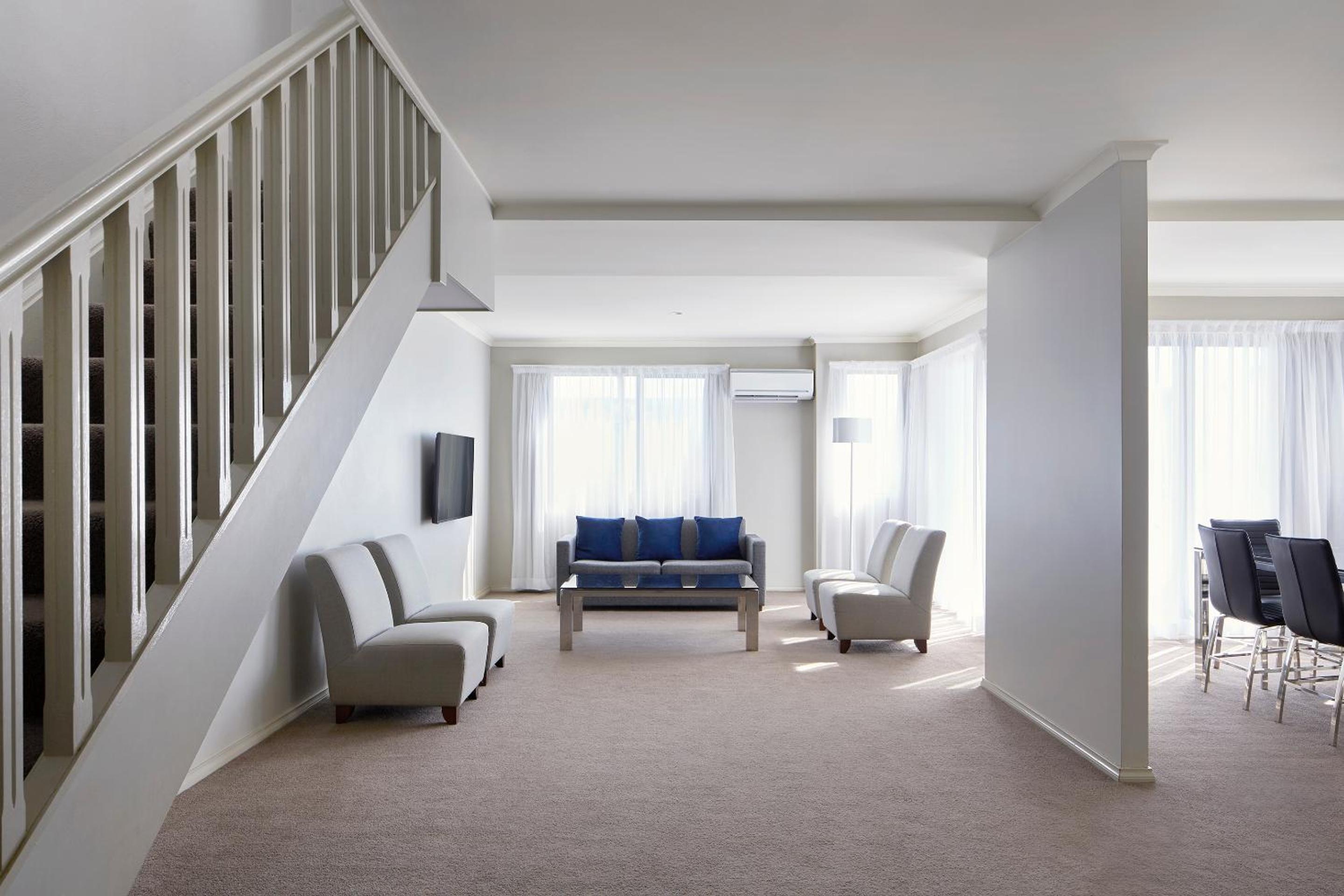 Three-Bedroom Deluxe Apartment - Photo 1