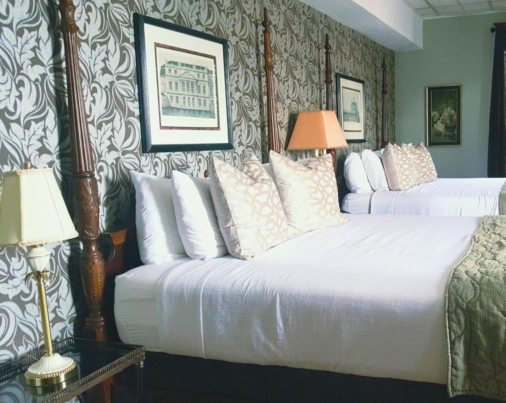 Queen Room with Two Queen Beds - Photo 1