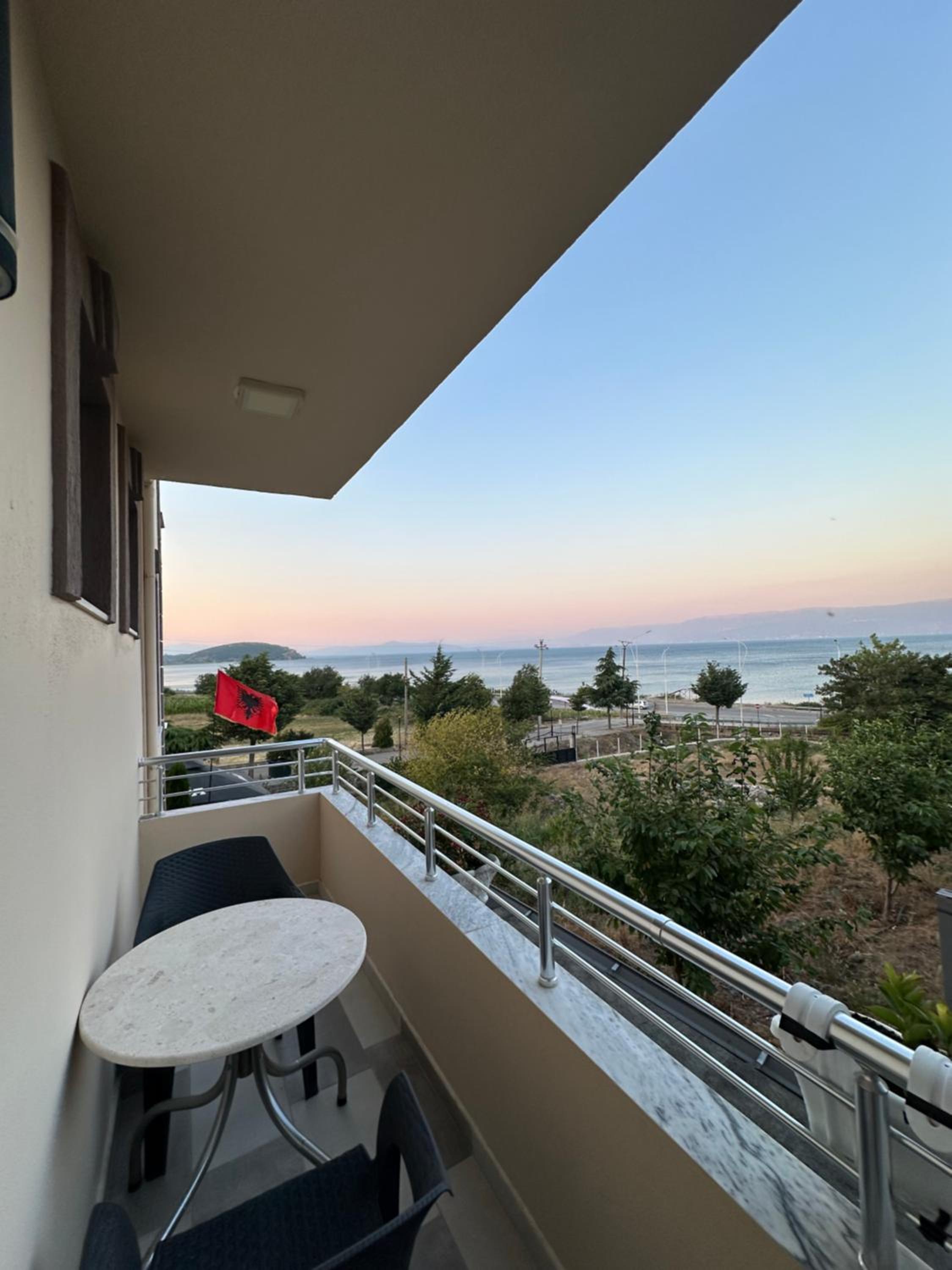 Family Room with Balcony photo 2