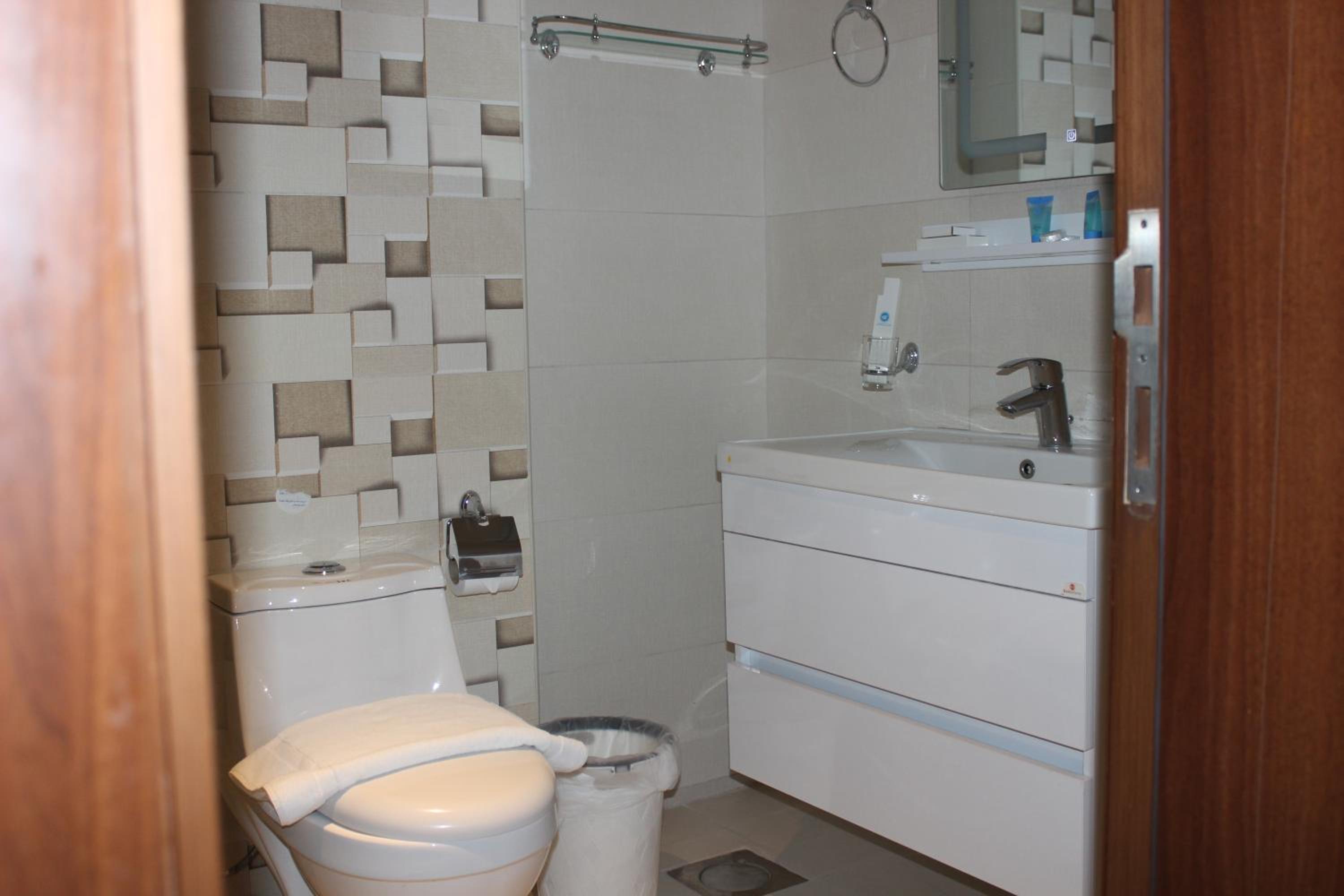Standard Room - Photo 11