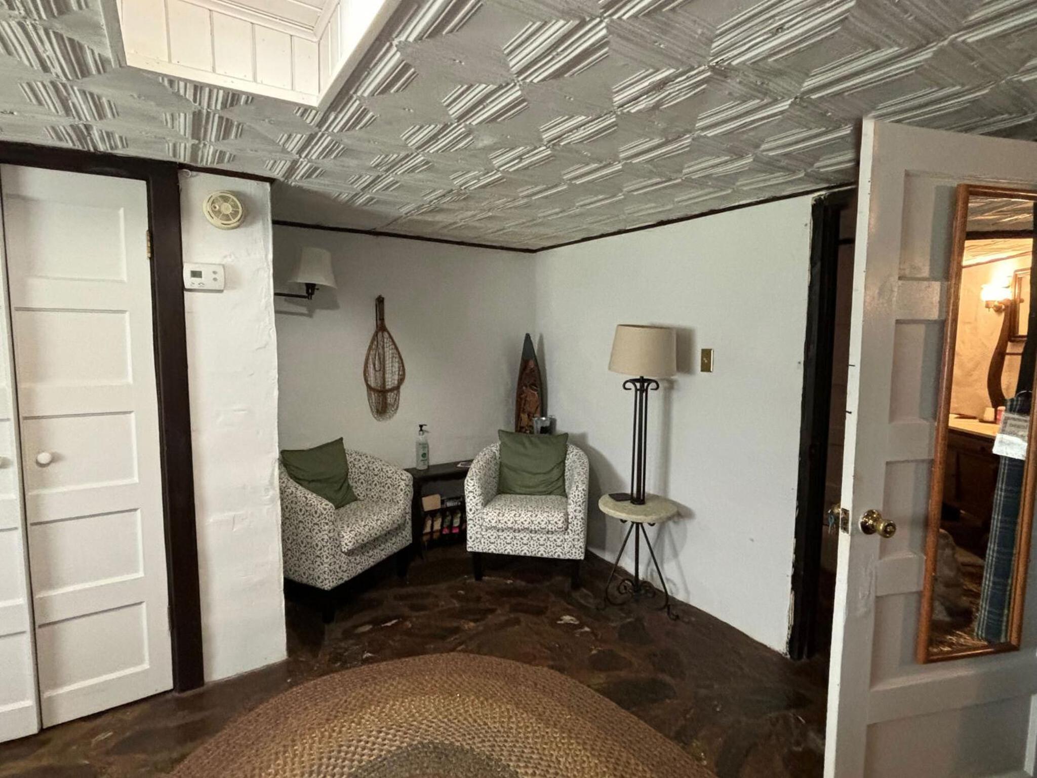 Queen Room photo 3