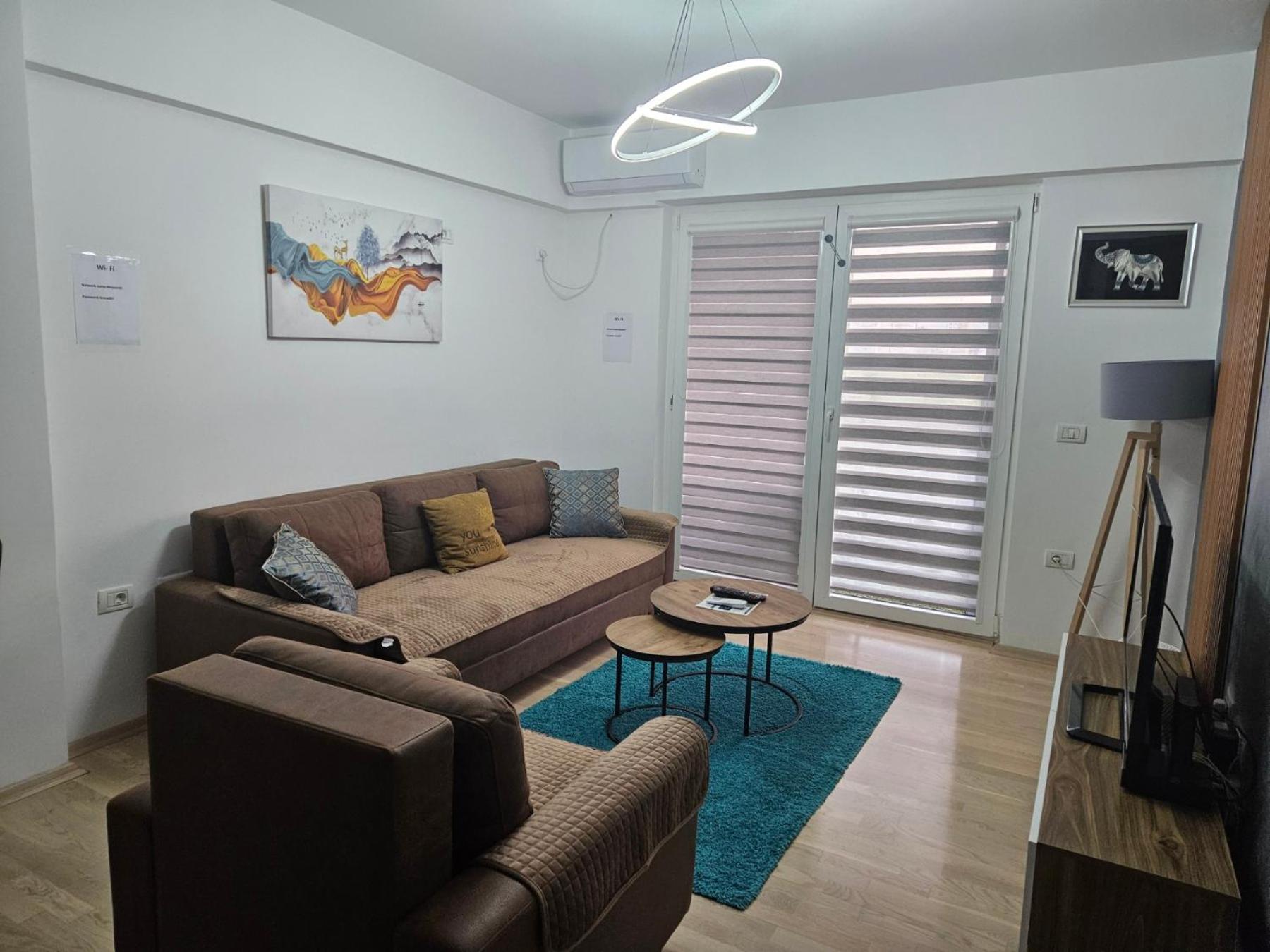 One-Bedroom Apartment photo 3