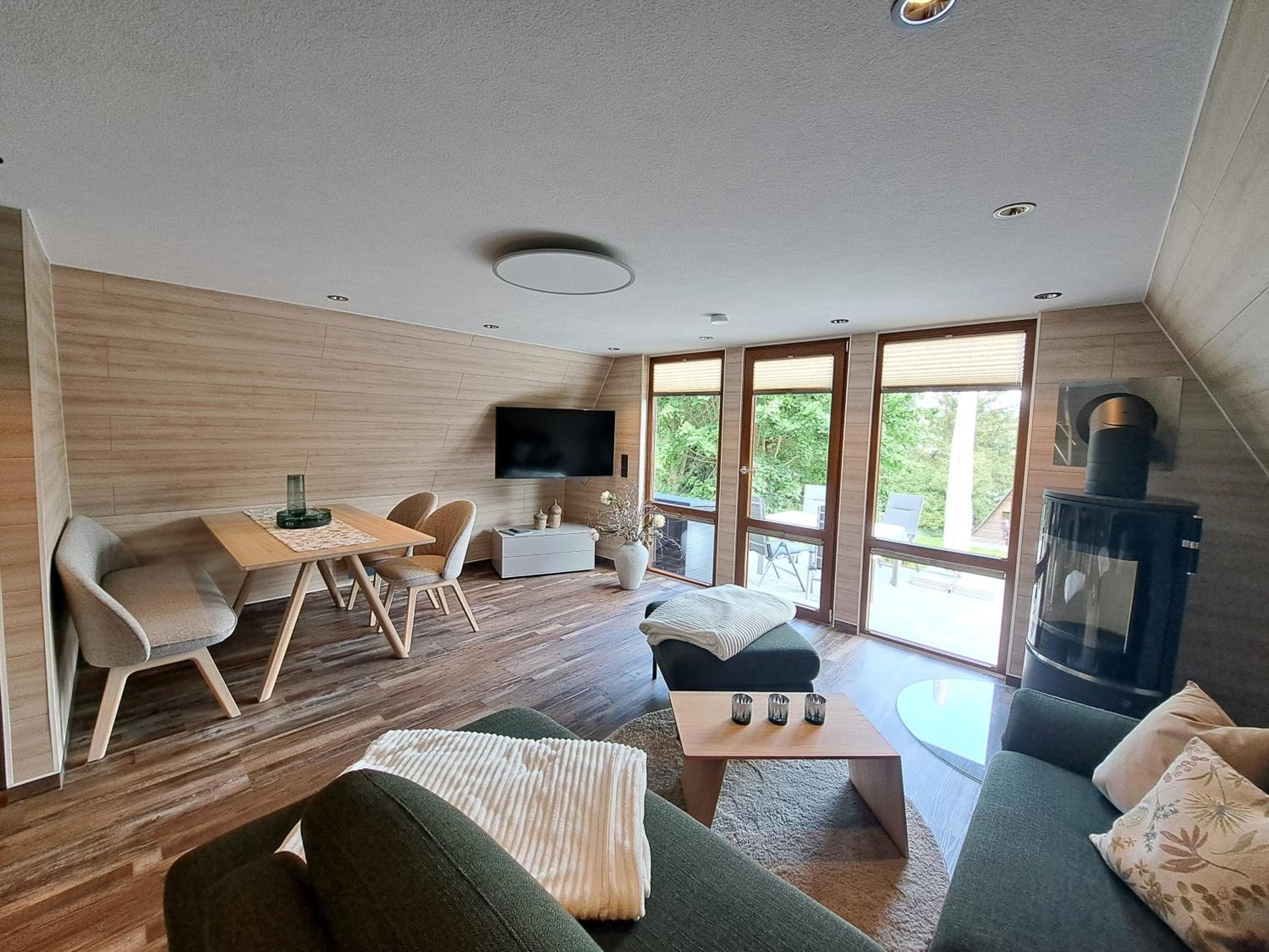 Bungalow with Patio photo 3