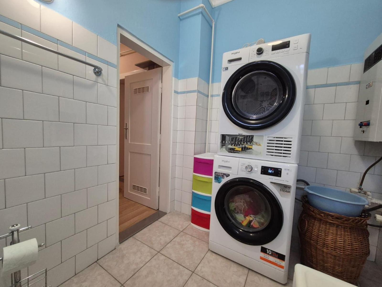 Two-Bedroom Apartment - Photo 24