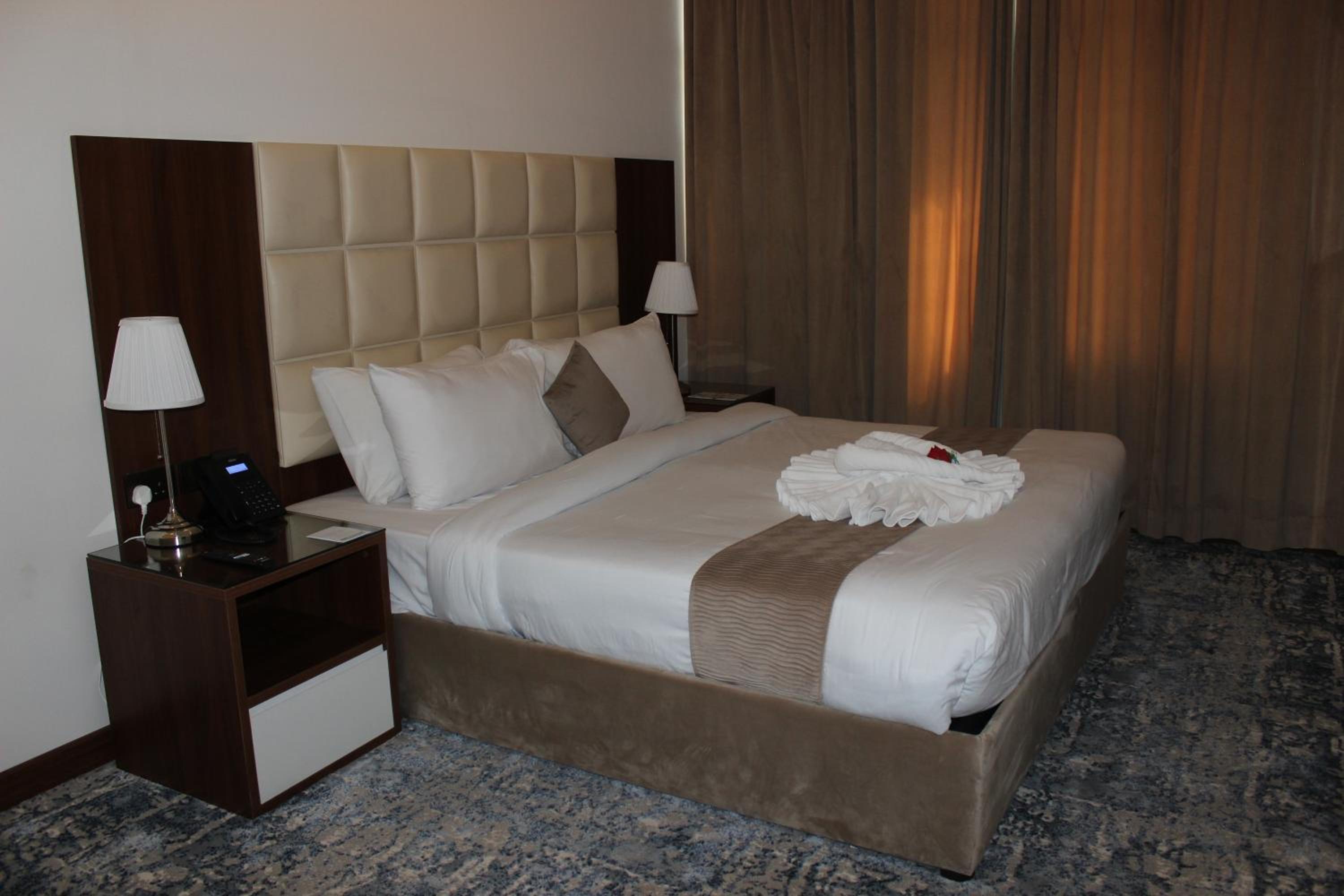Single Room - Photo 2