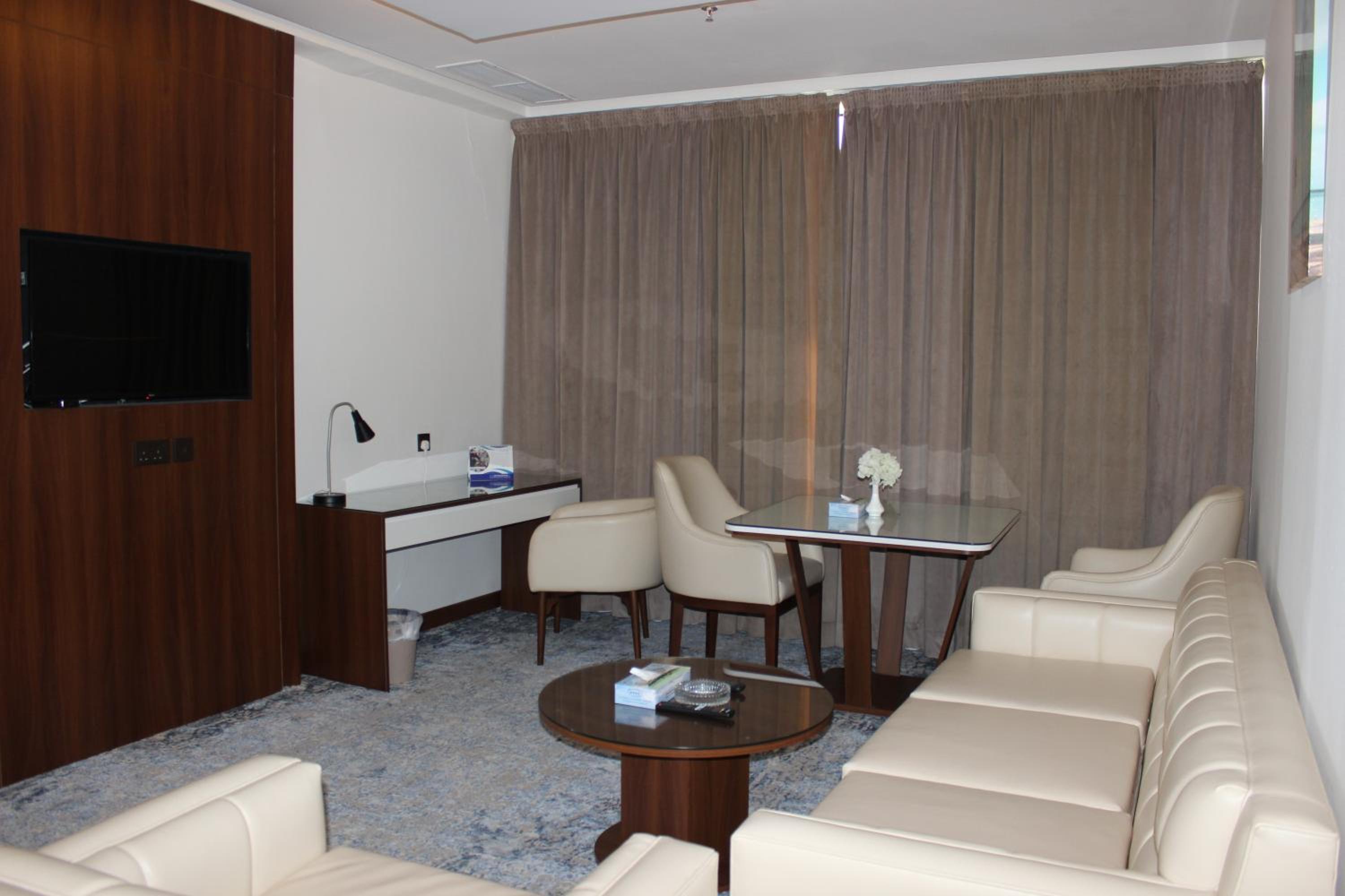 Executive Suite – Sea View - Photo 5