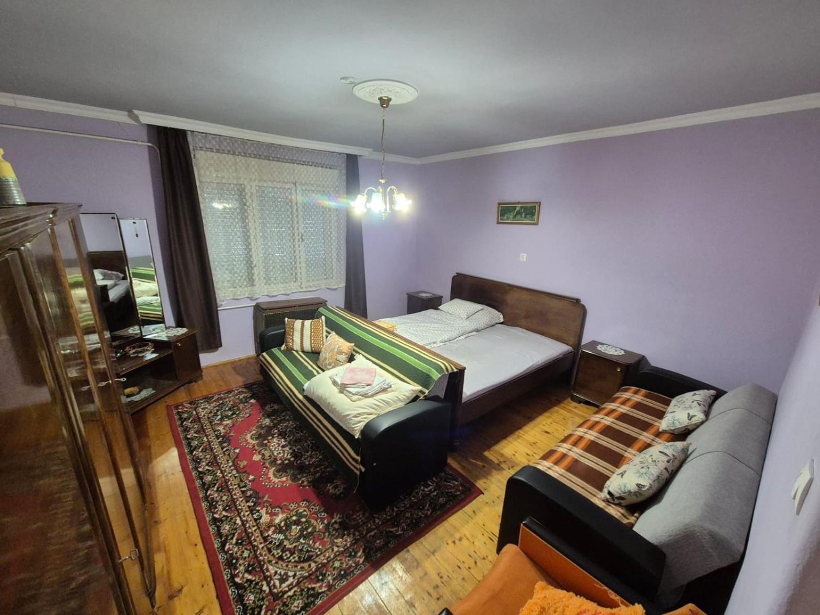 Two-Bedroom Apartment - Photo 19