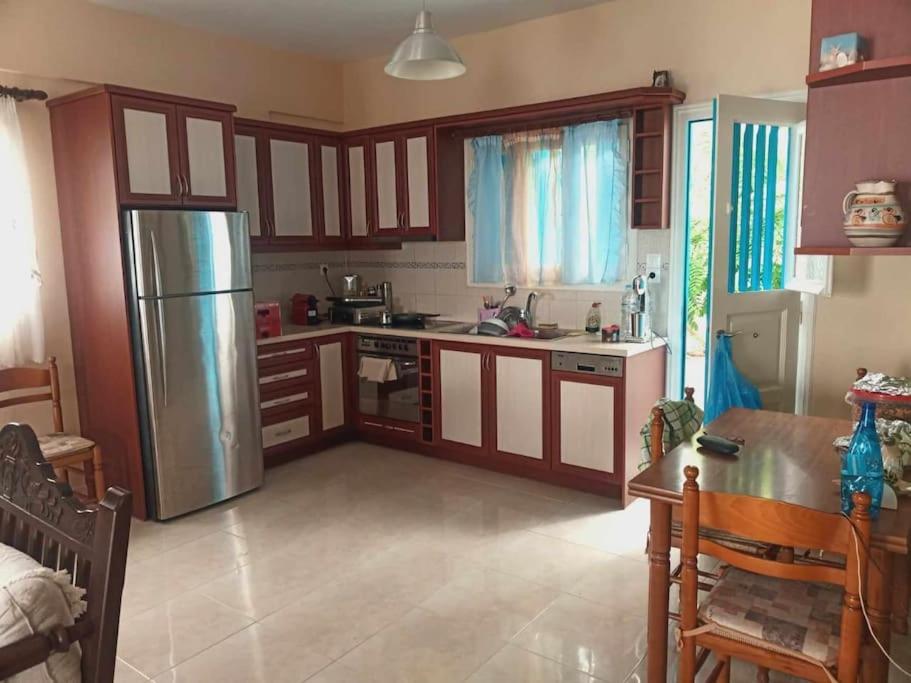 Three-Bedroom Villa photo 3