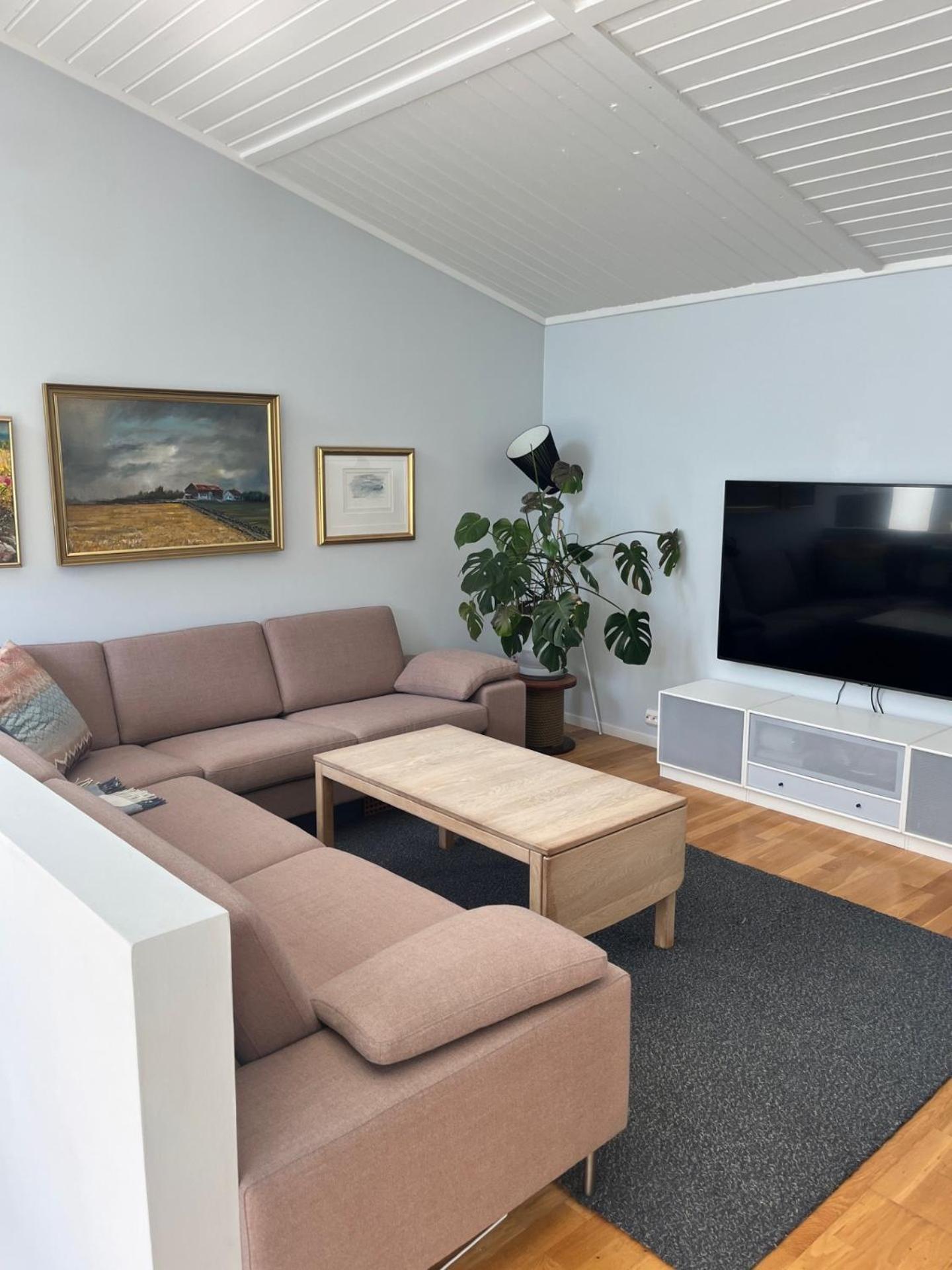 Three-Bedroom House photo 1