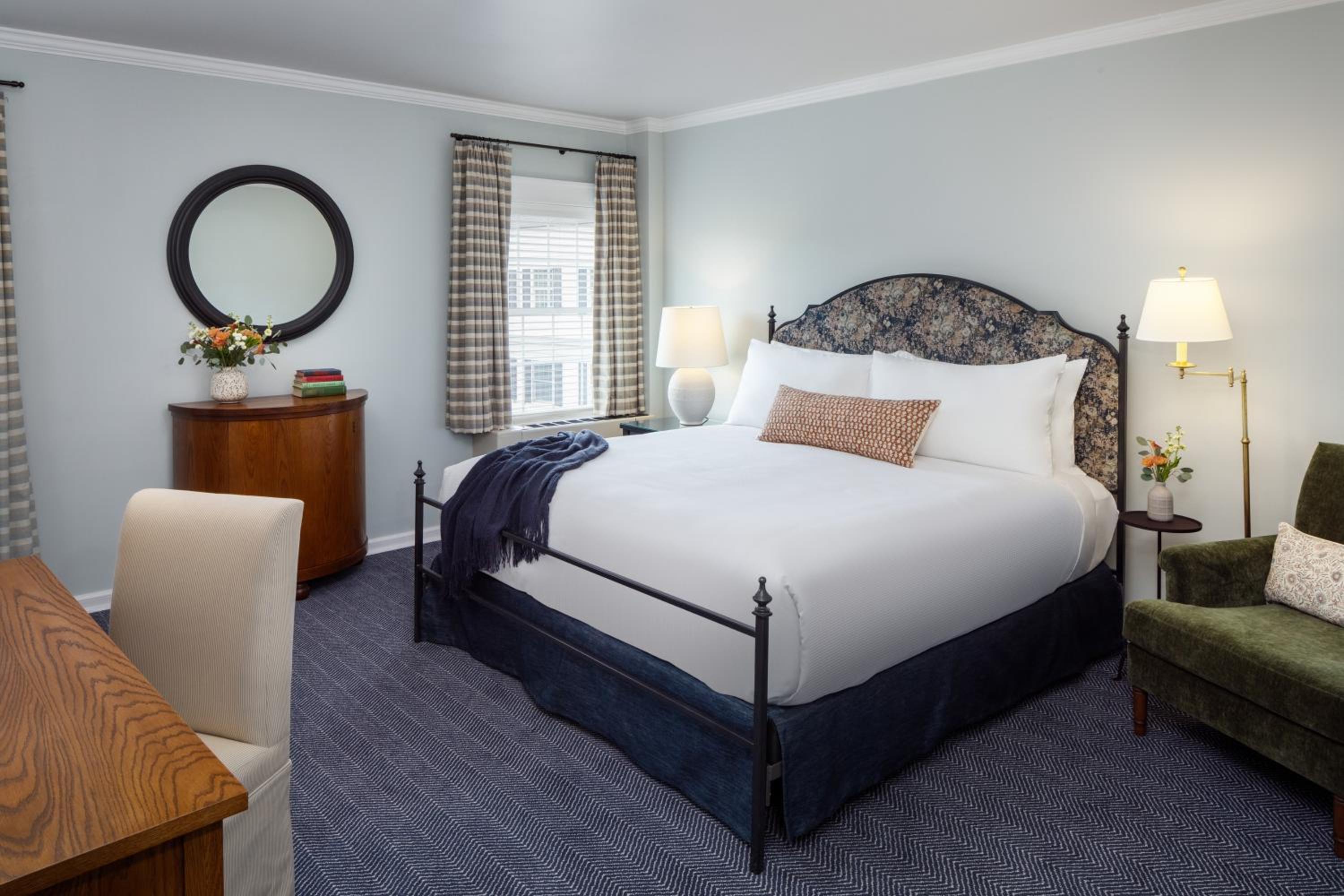 One King Room photo 1