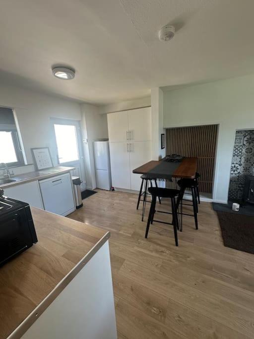 Three-Bedroom House photo 3