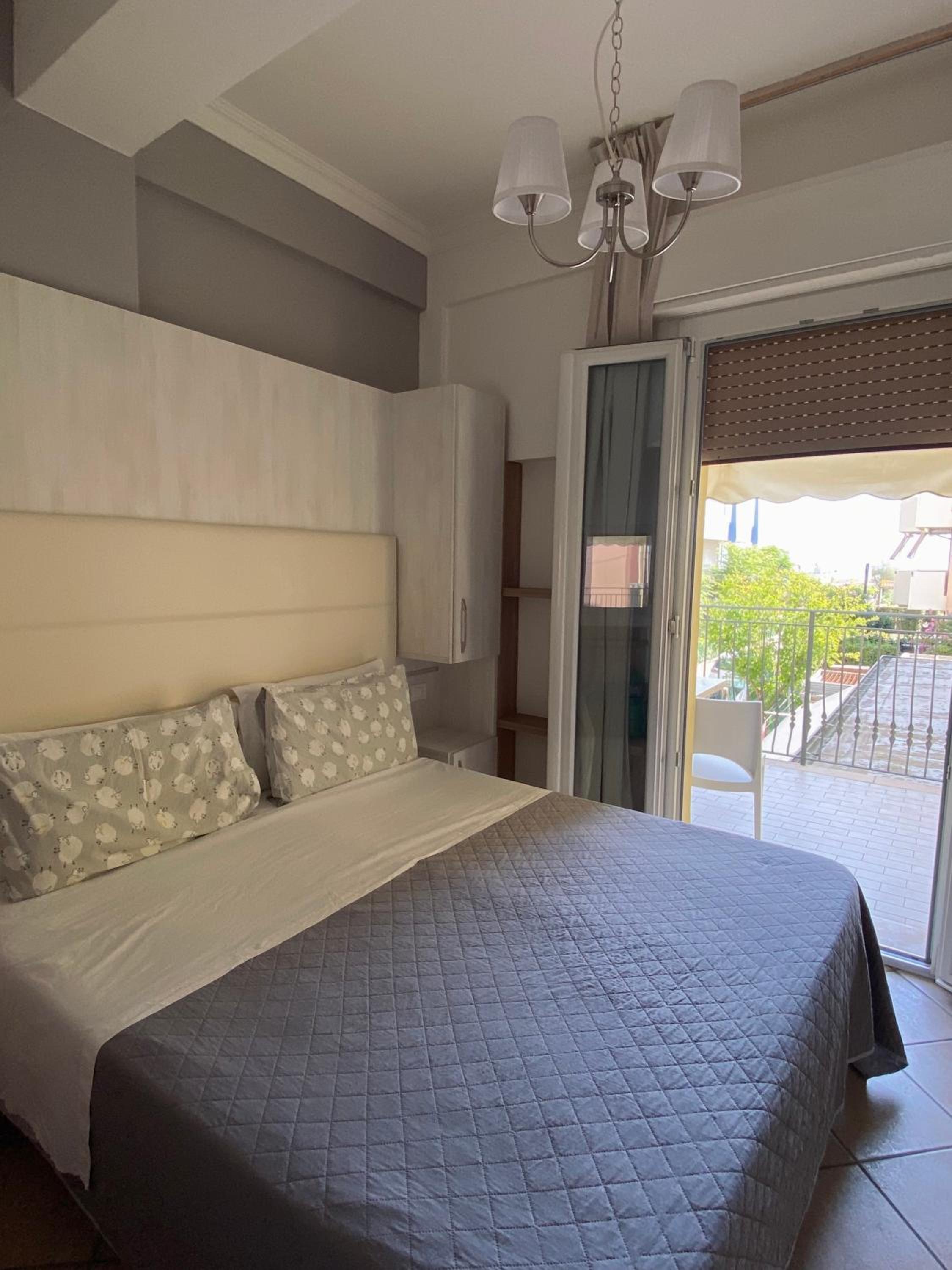 Standard Double or Twin Room photo 1