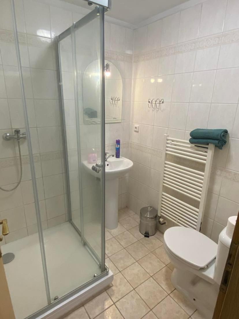 Standard Twin Room photo 2
