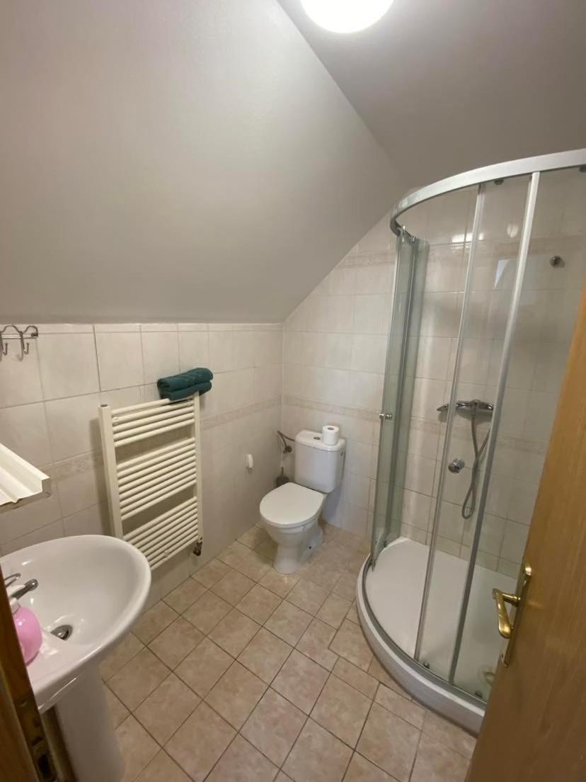 Standard Twin Room photo 2
