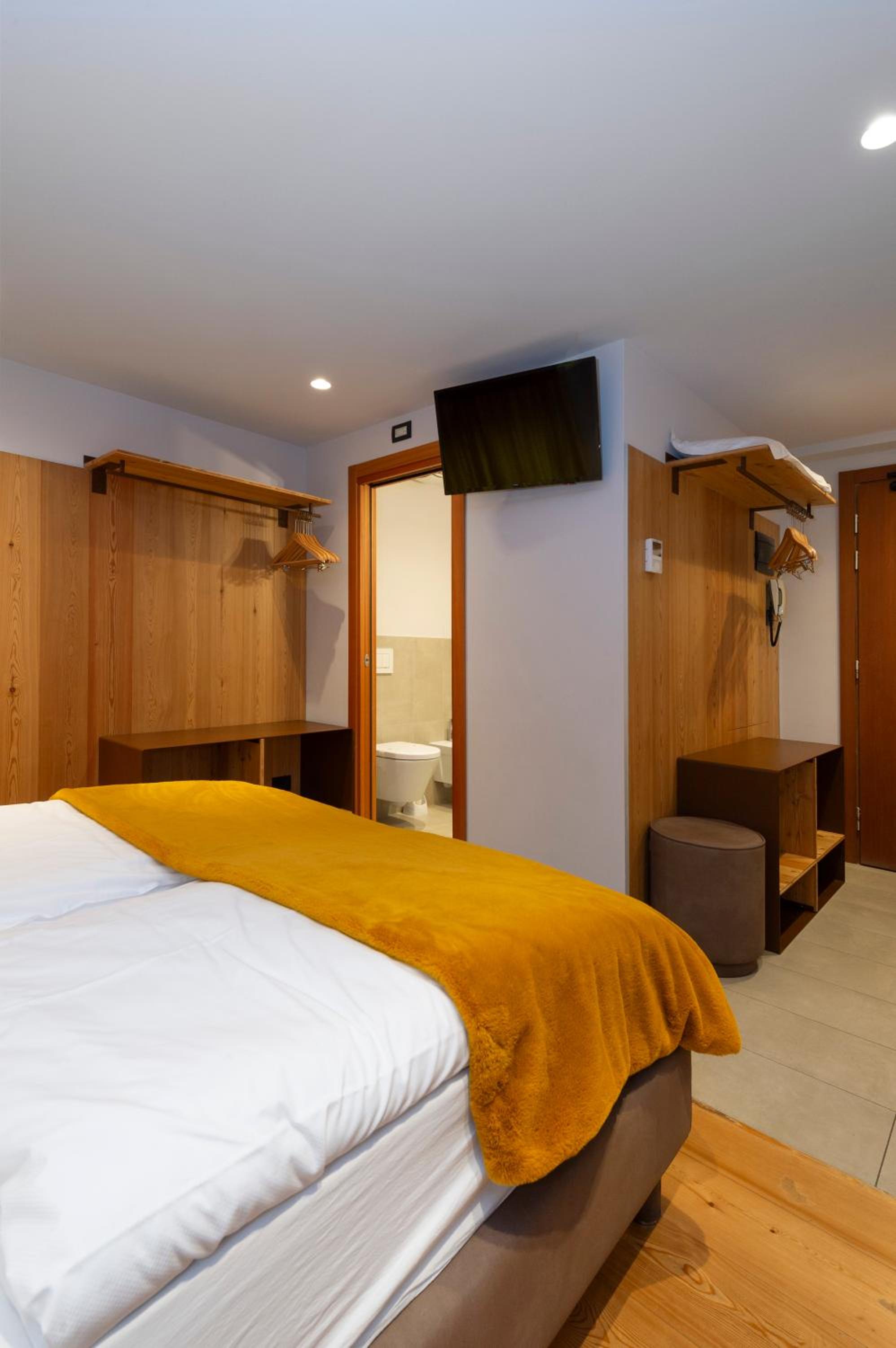 Comfort Triple Room