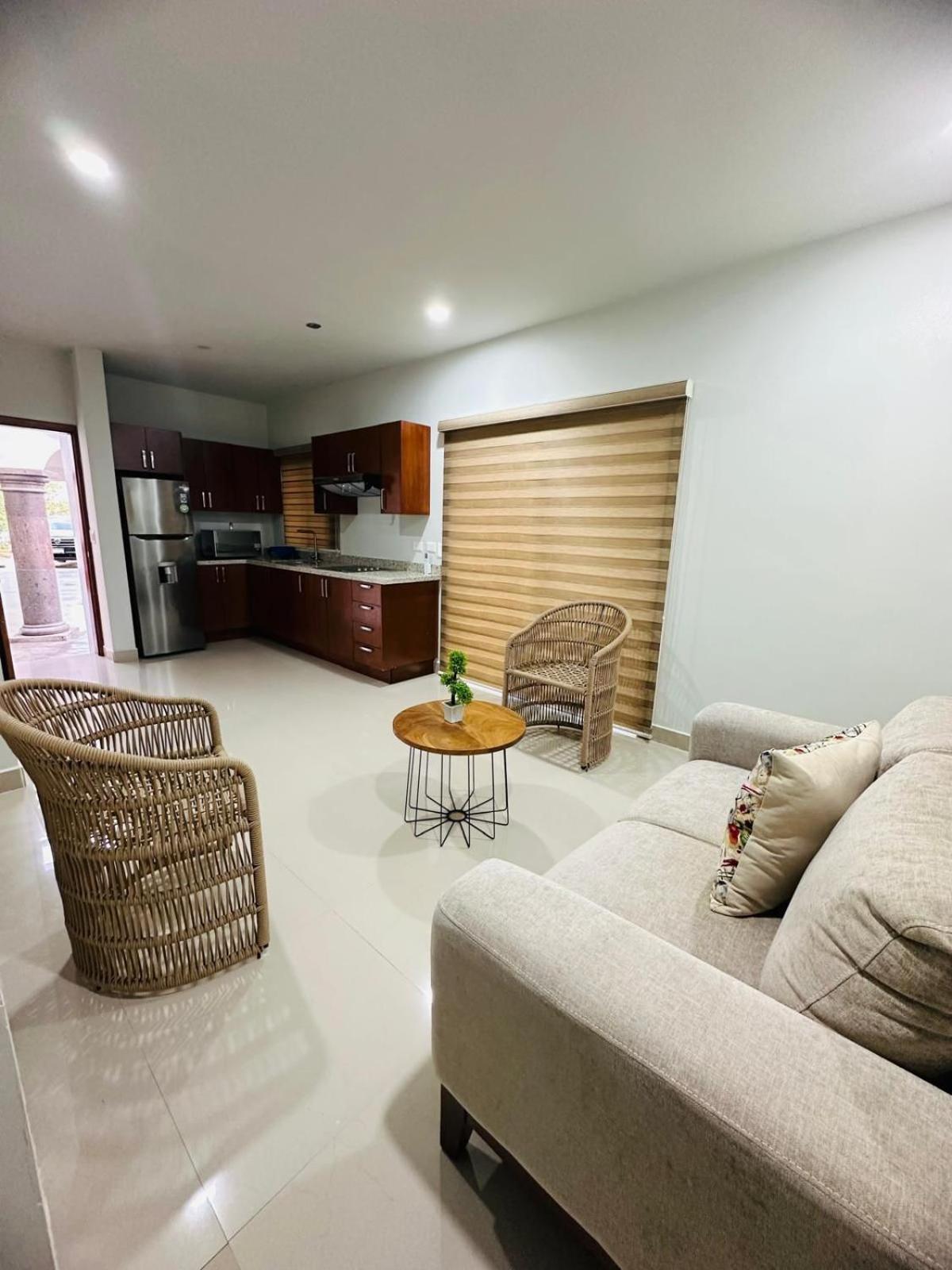 One-Bedroom House photo 2