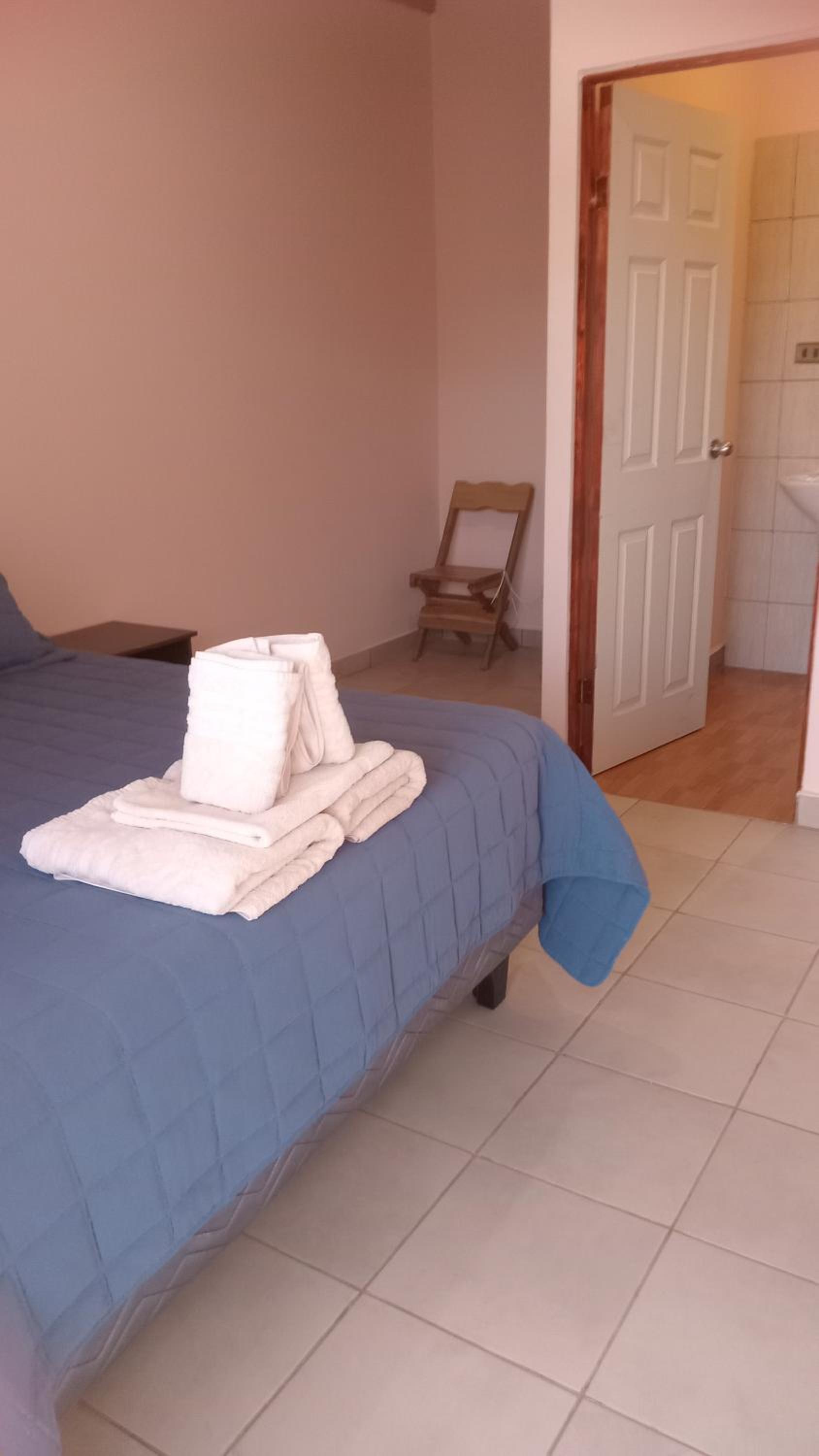 Queen Room photo 1