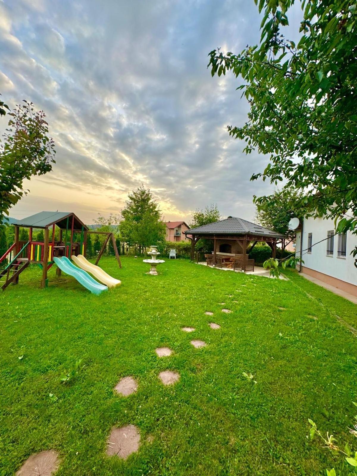 Villa photo 3