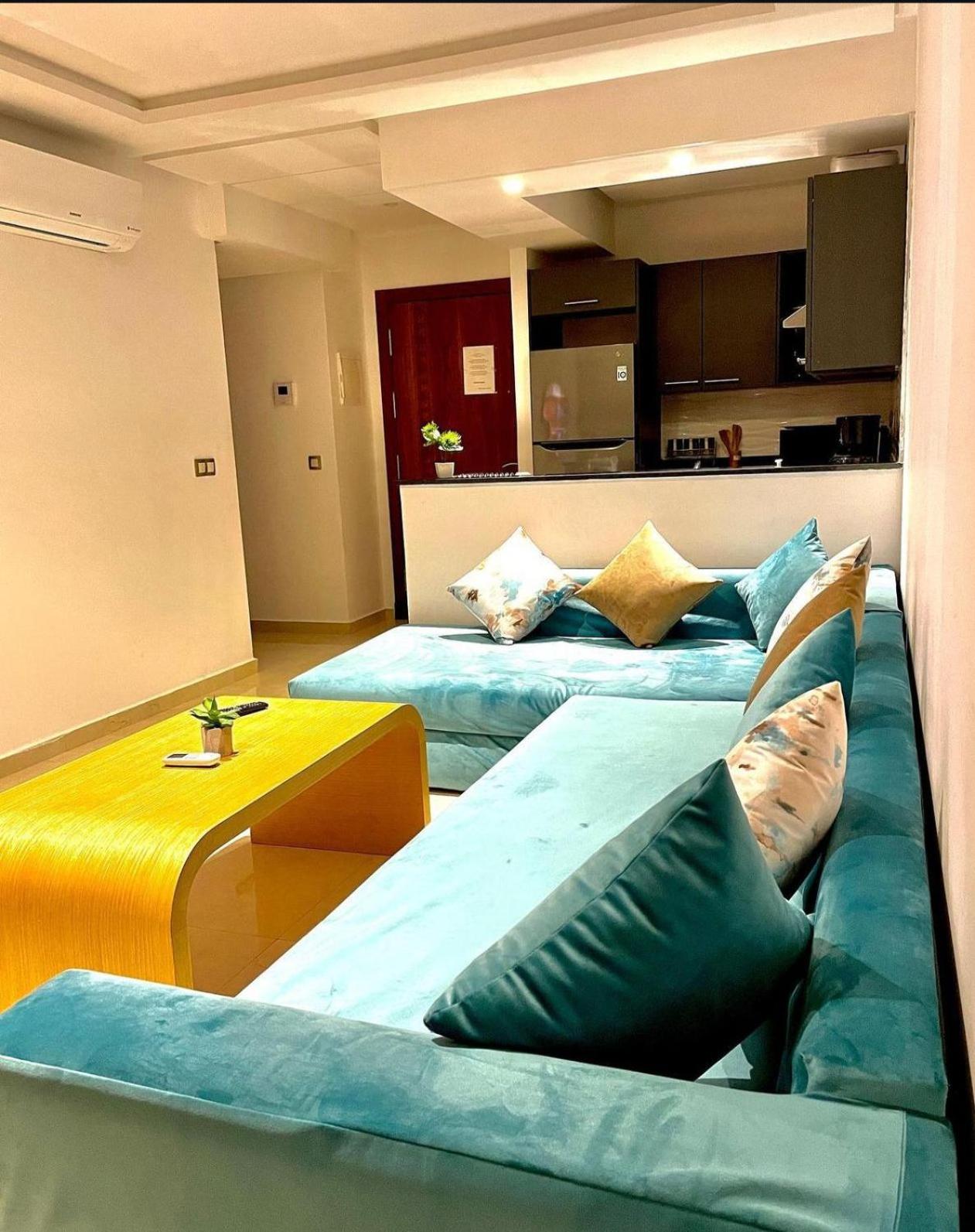 Apartment with Lateral Sea View - Photo 1