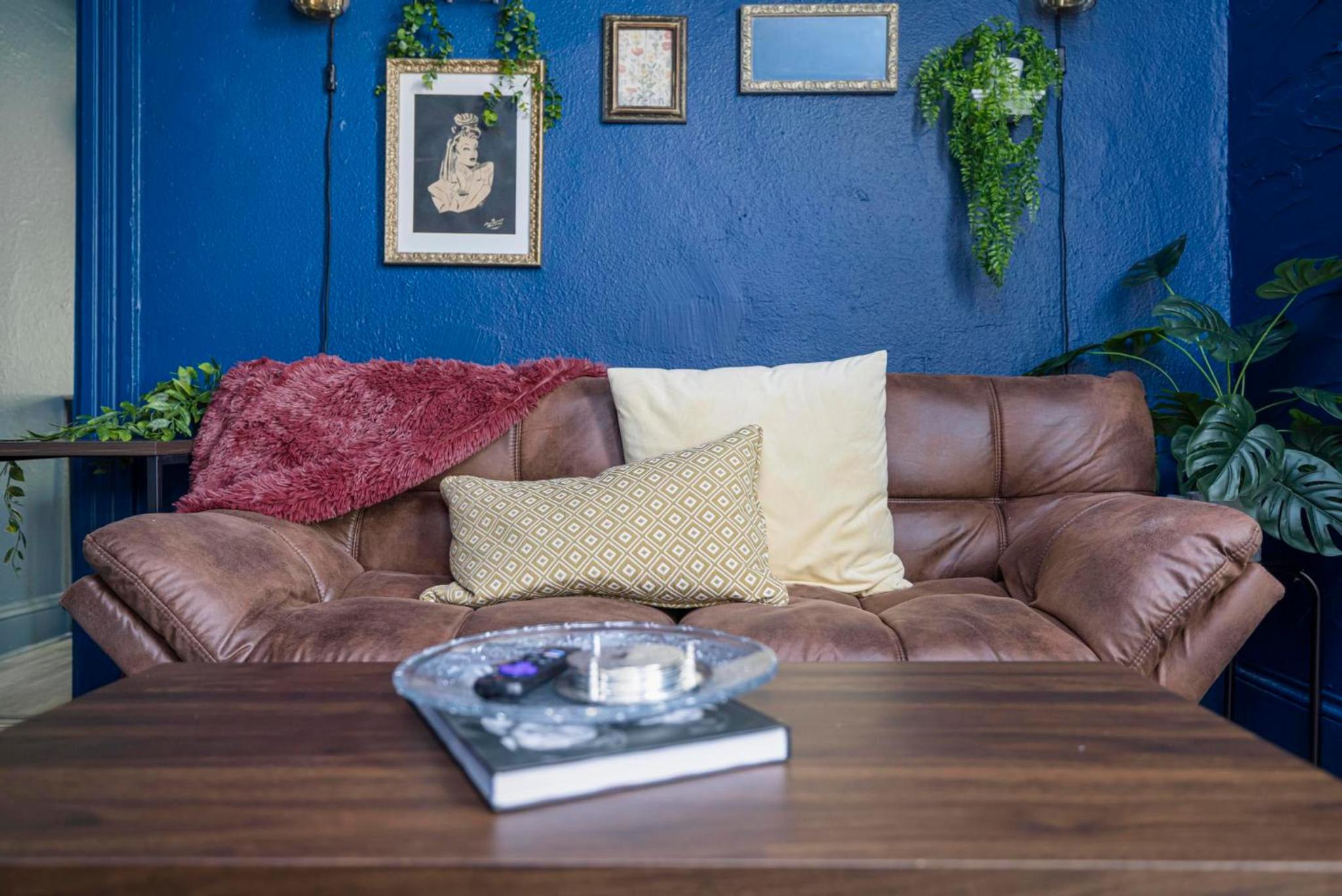 Apartment photo 2