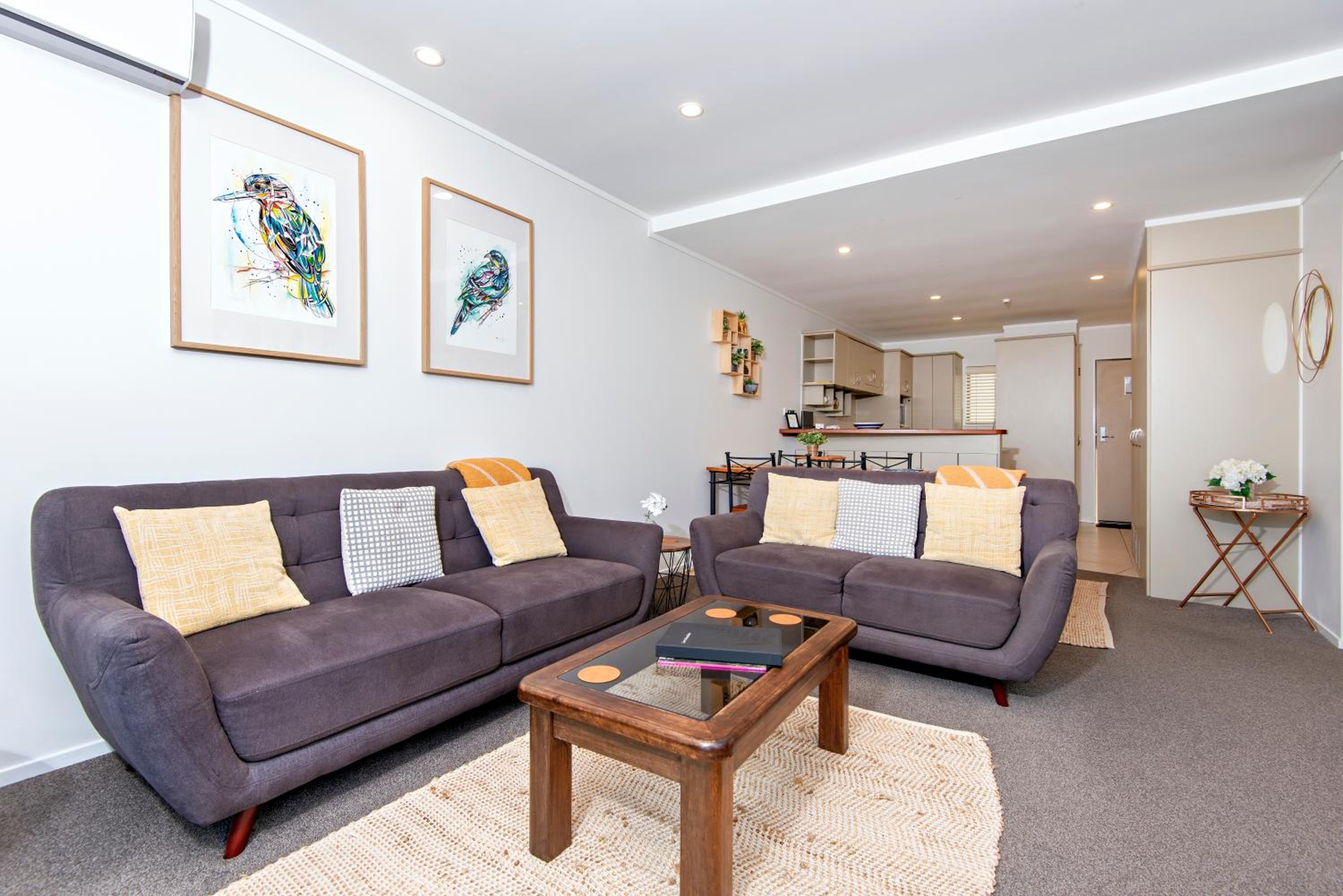 Deluxe Two-Bedroom Apartment