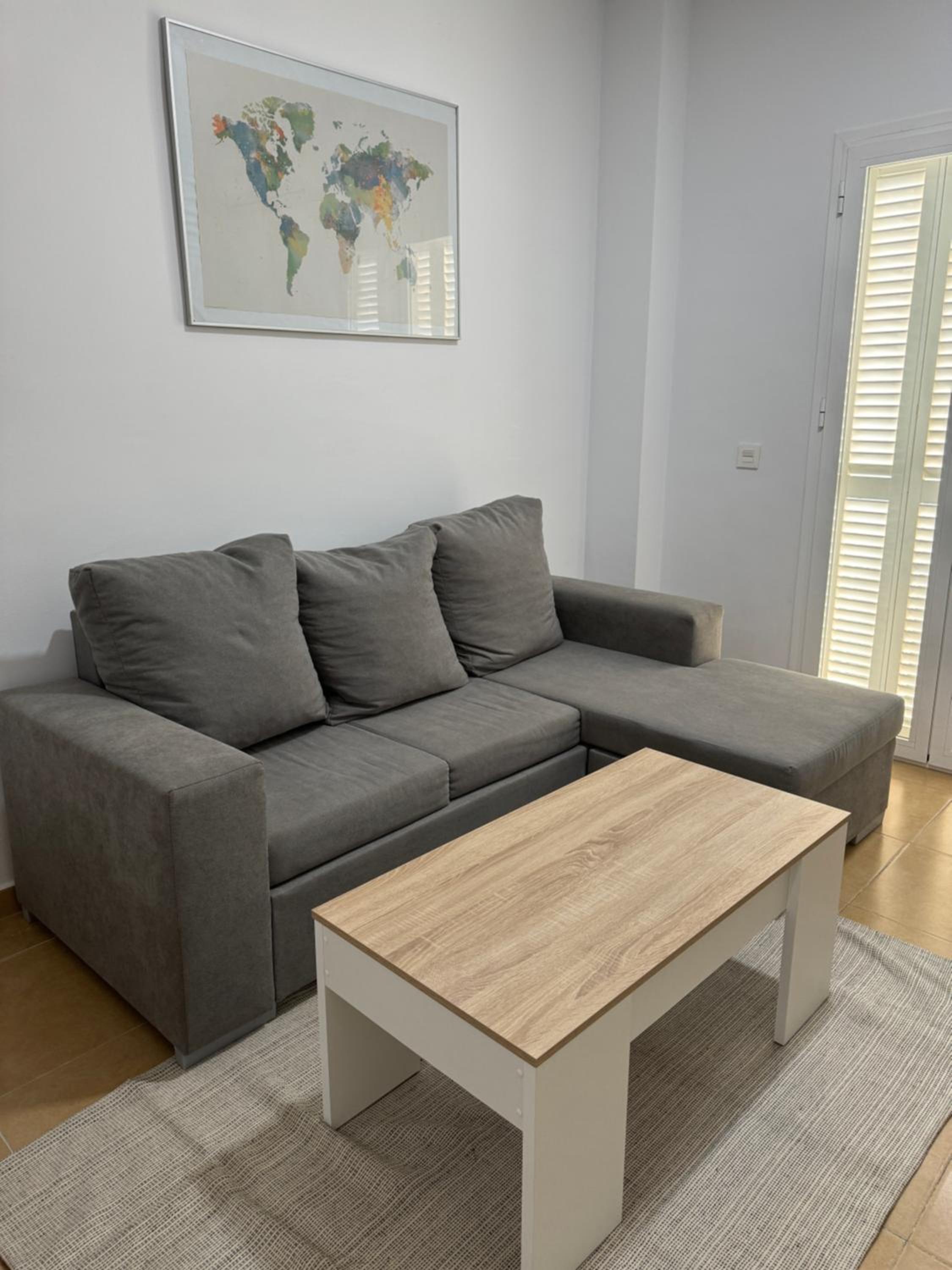 Two-Bedroom Apartment with Balcony photo 2