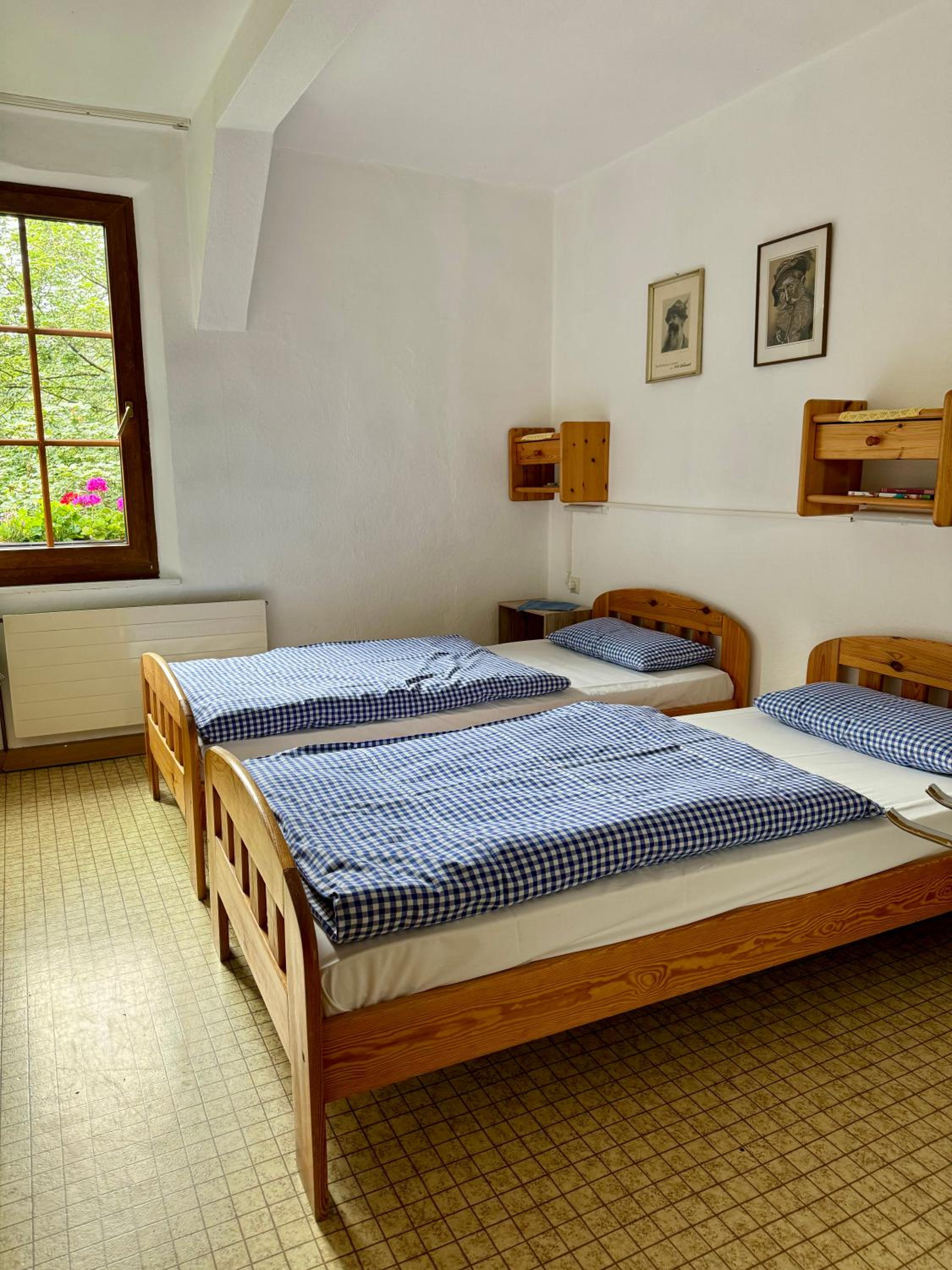Mixed Dormitory Room photo 2