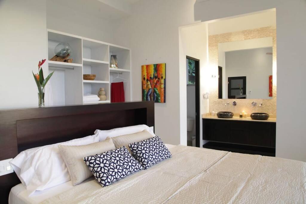 Villa with Sea View photo 1